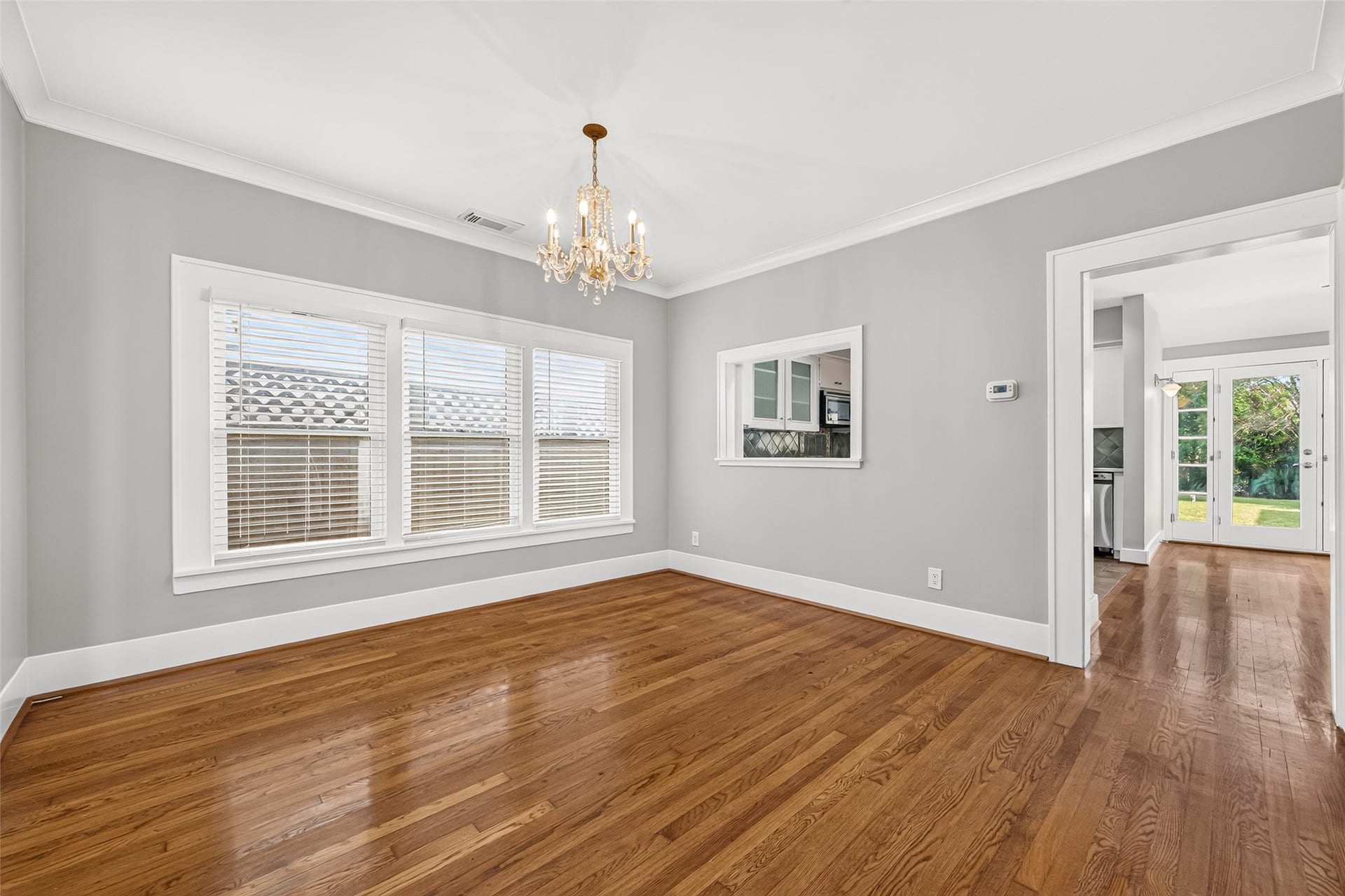 2438 White Oak Drive, Houston, TX 77009 Dining Room