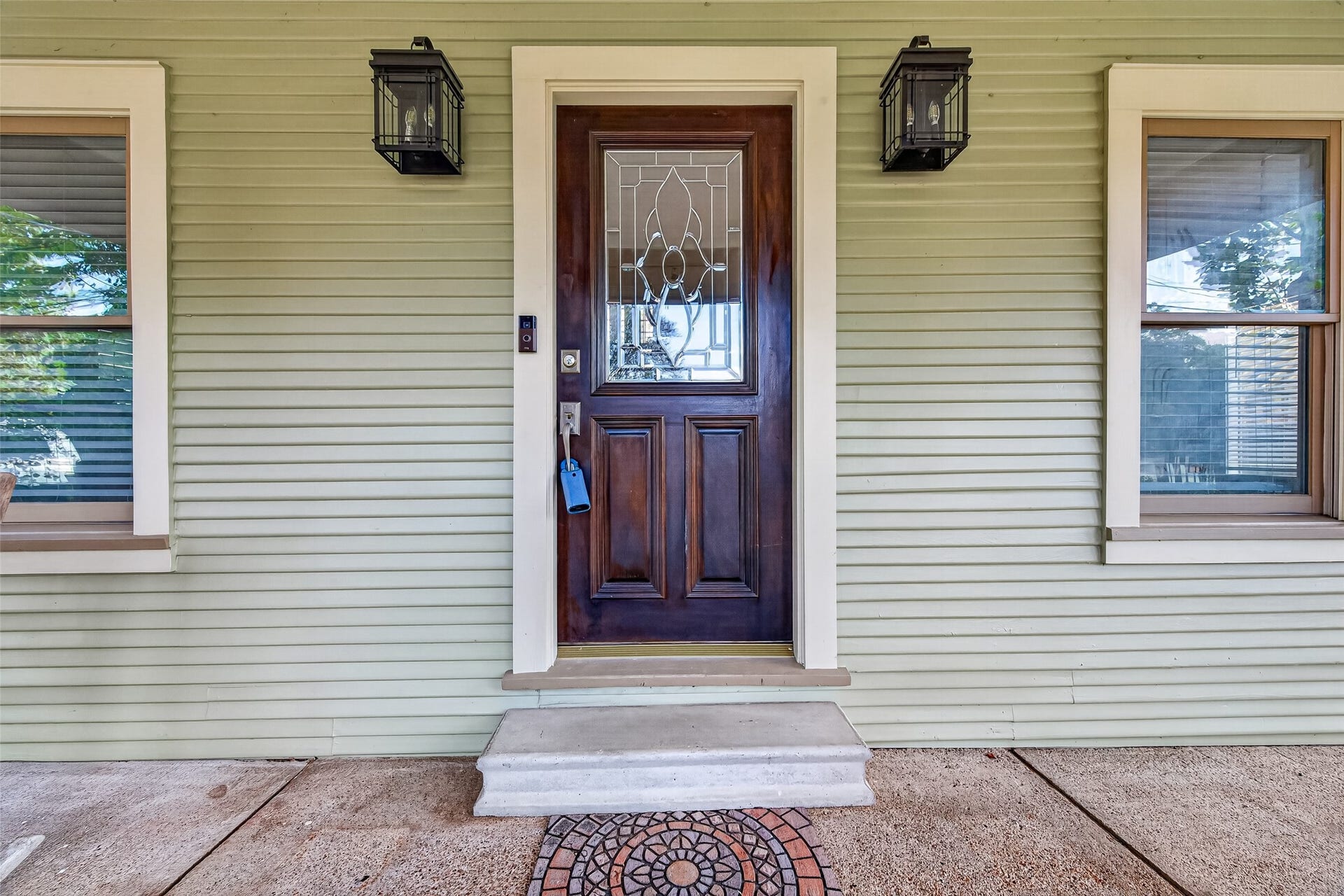 2438 White Oak Drive, Houston, TX 77009 Front Door