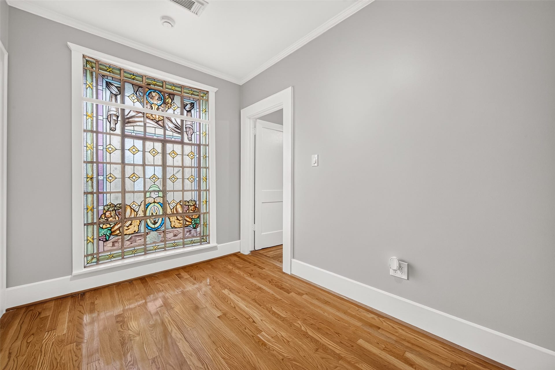 2438 White Oak Drive, Houston, TX 77009 2438 White Oak Drive, Houston, TX 77009