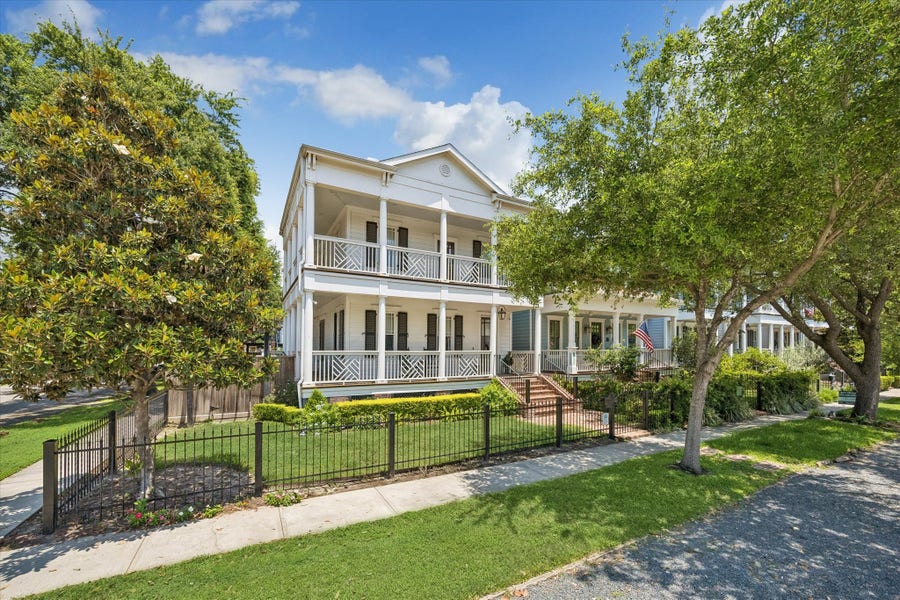 Property photo for 345 W 16th Street, Houston, TX