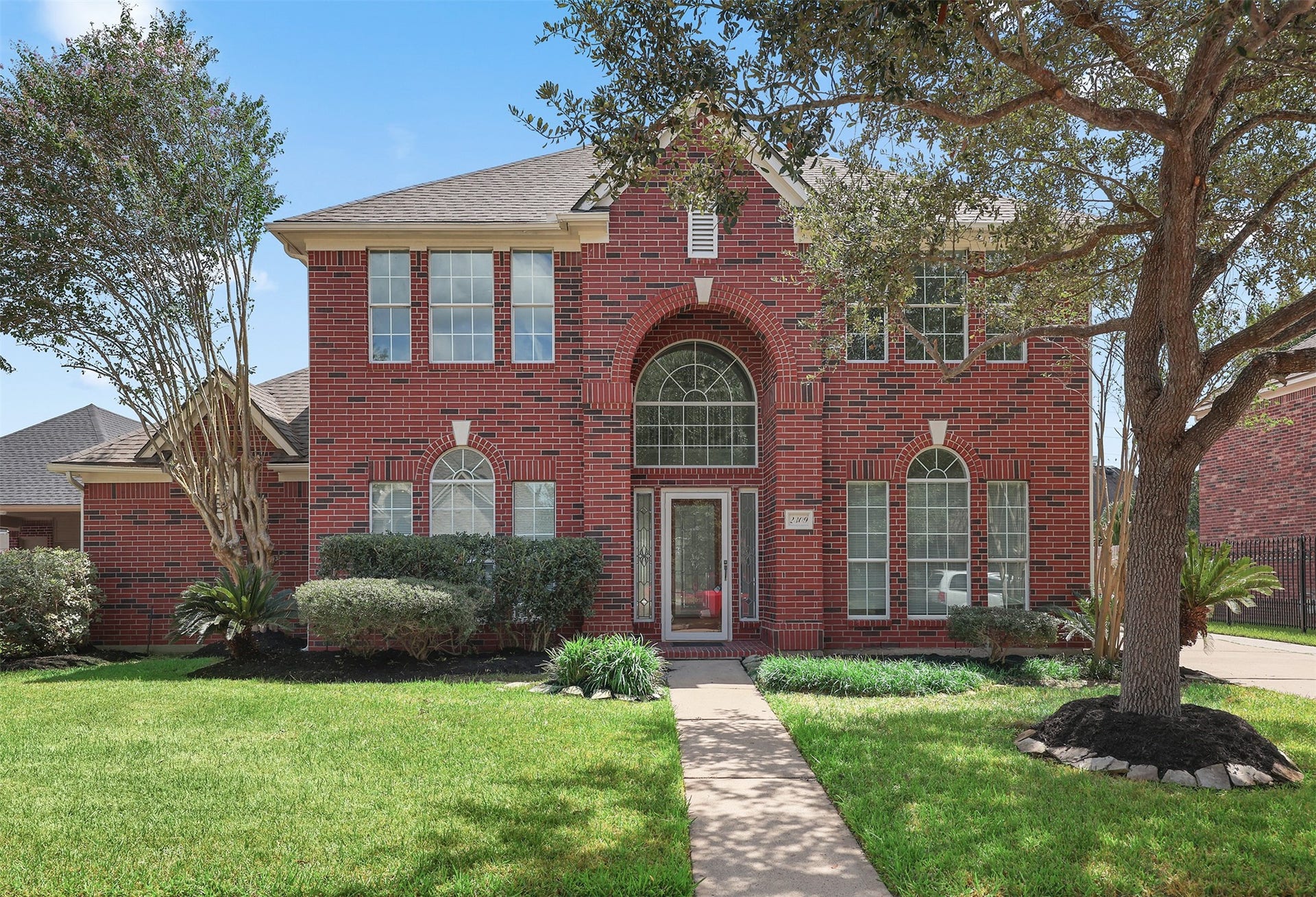 2309 Augusta Drive, Pearland, TX 77581