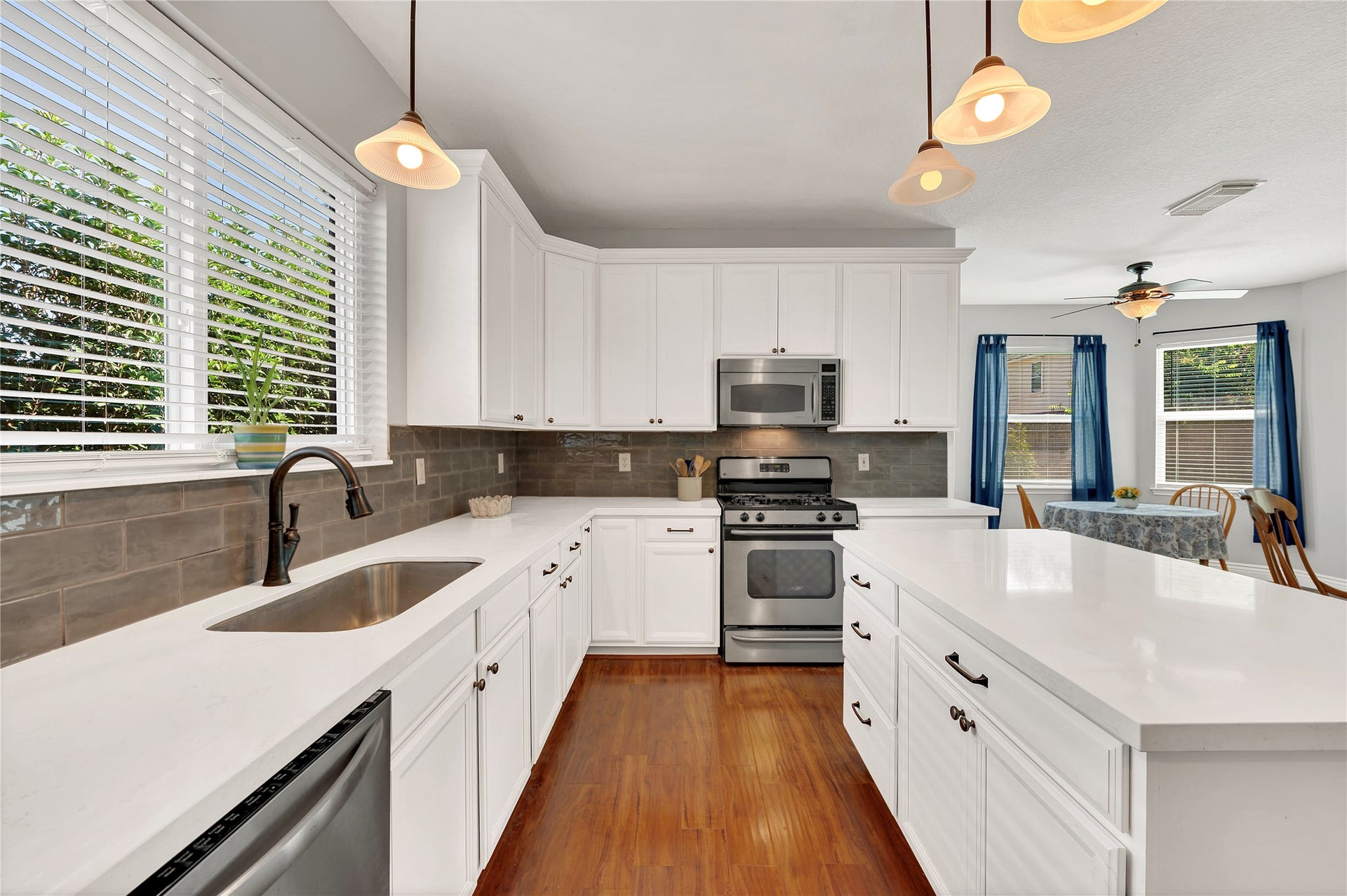 6506 Acorn Court, Pearland, TX 77584 6506 Acorn Court, Pearland, TX 77584