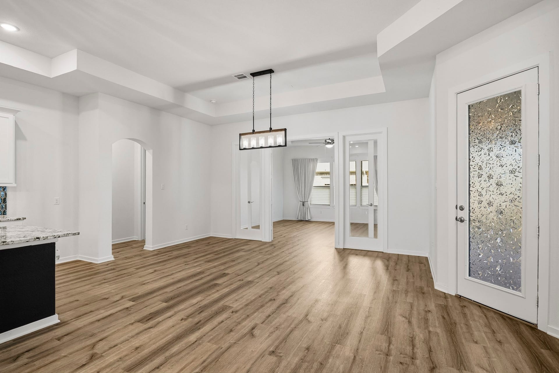 9527 Waxwing Trace, Manvel, TX 77578 Dining area