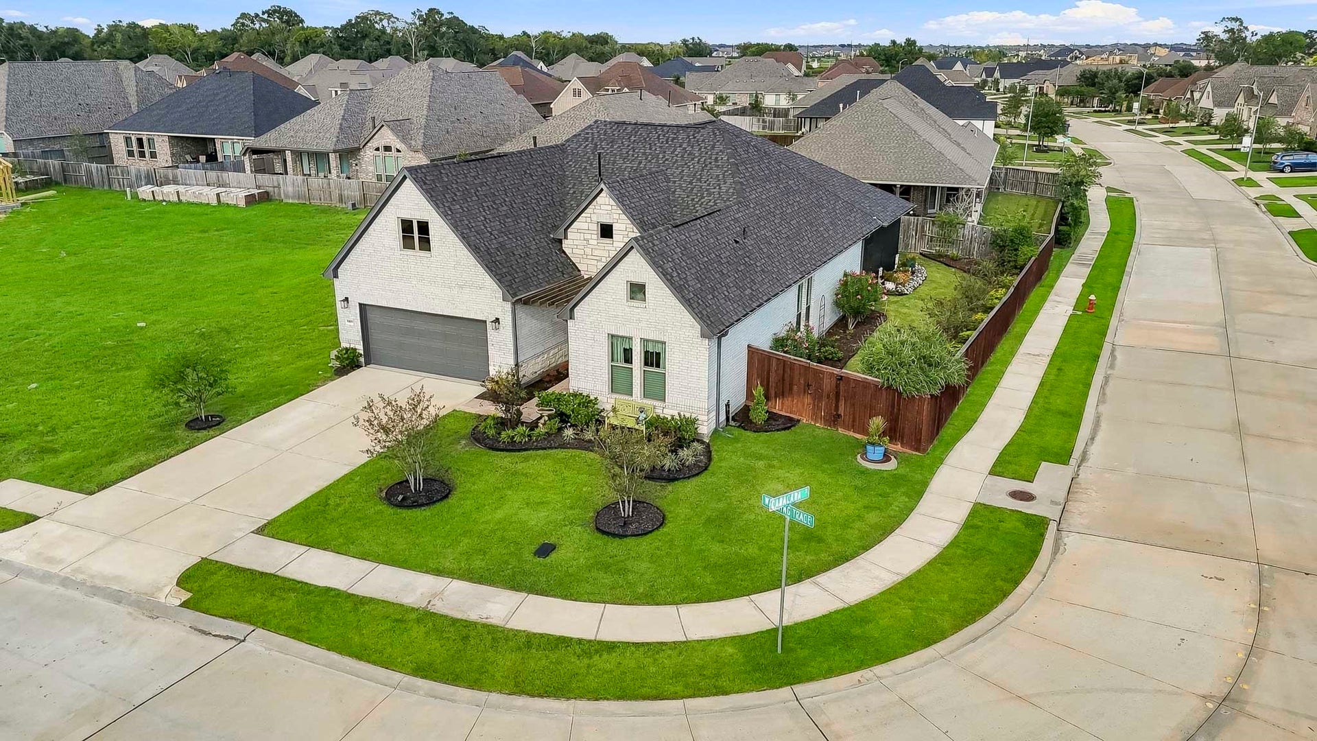 9527 Waxwing Trace, Manvel, TX 77578 Serenity amenities include your front yard maintenance.