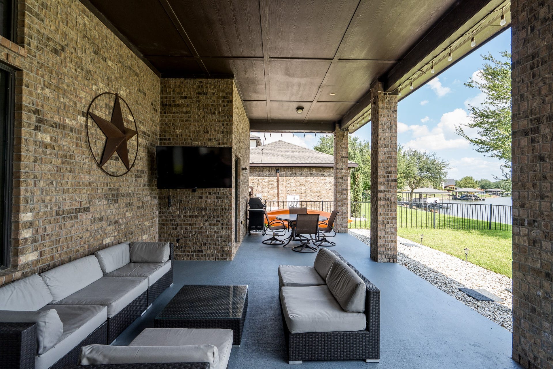 9618 W Pedernales River Drive, Cypress, TX 77433 Spacious backyard covered patio space. And, there is a gas connection.