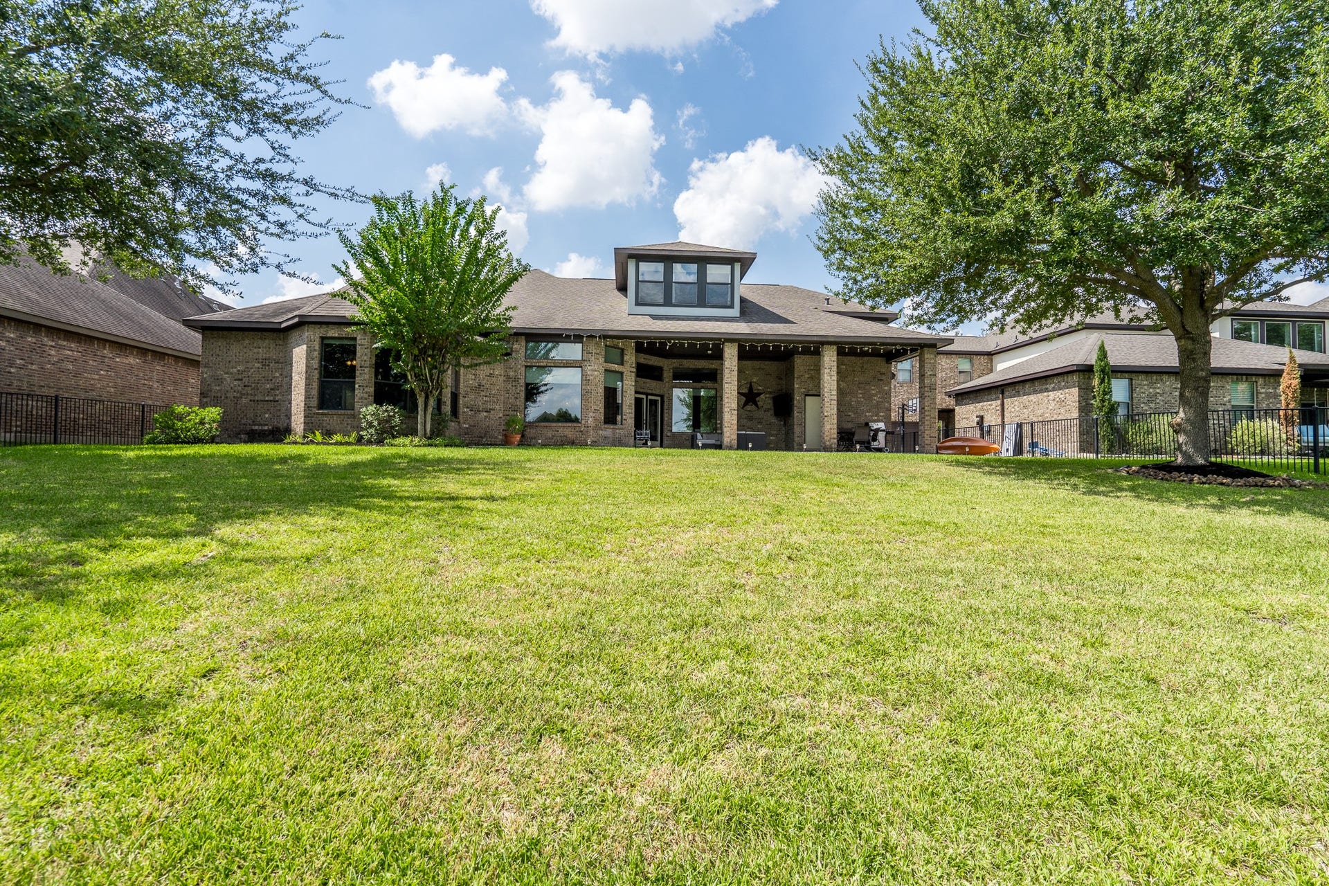 9618 W Pedernales River Drive, Cypress, TX 77433 Spacious backyard offers endless possibilities for outdoor enjoyment, with plenty of room for a future pool, play area, garden, pets, or simply relaxing and entertaining.