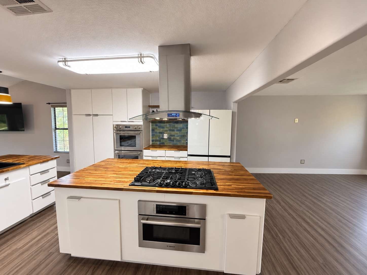 4248 Sapp Road, Conroe, TX 77304 4248 Sapp Road, Conroe, TX 77304