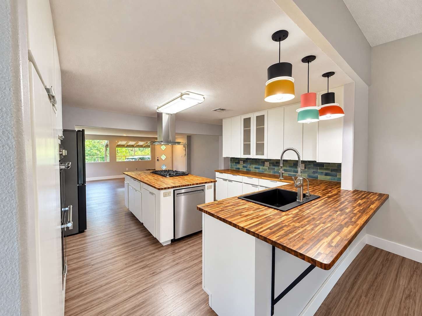 4248 Sapp Road, Conroe, TX 77304 4248 Sapp Road, Conroe, TX 77304