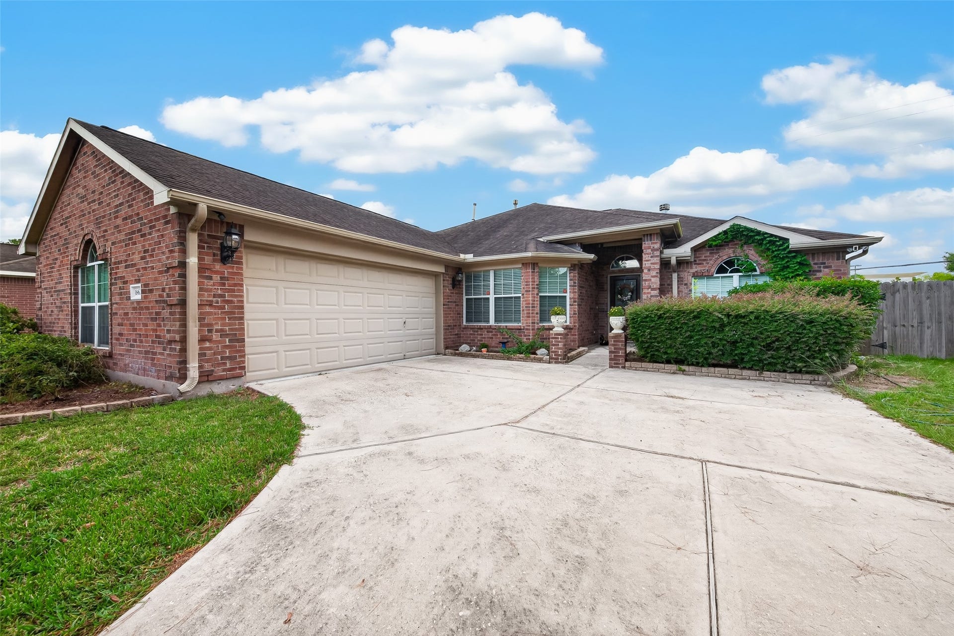 18623 Polo Meadow Drive, Humble, TX 77346 18623 Polo Meadow Drive, Humble, TX 77346