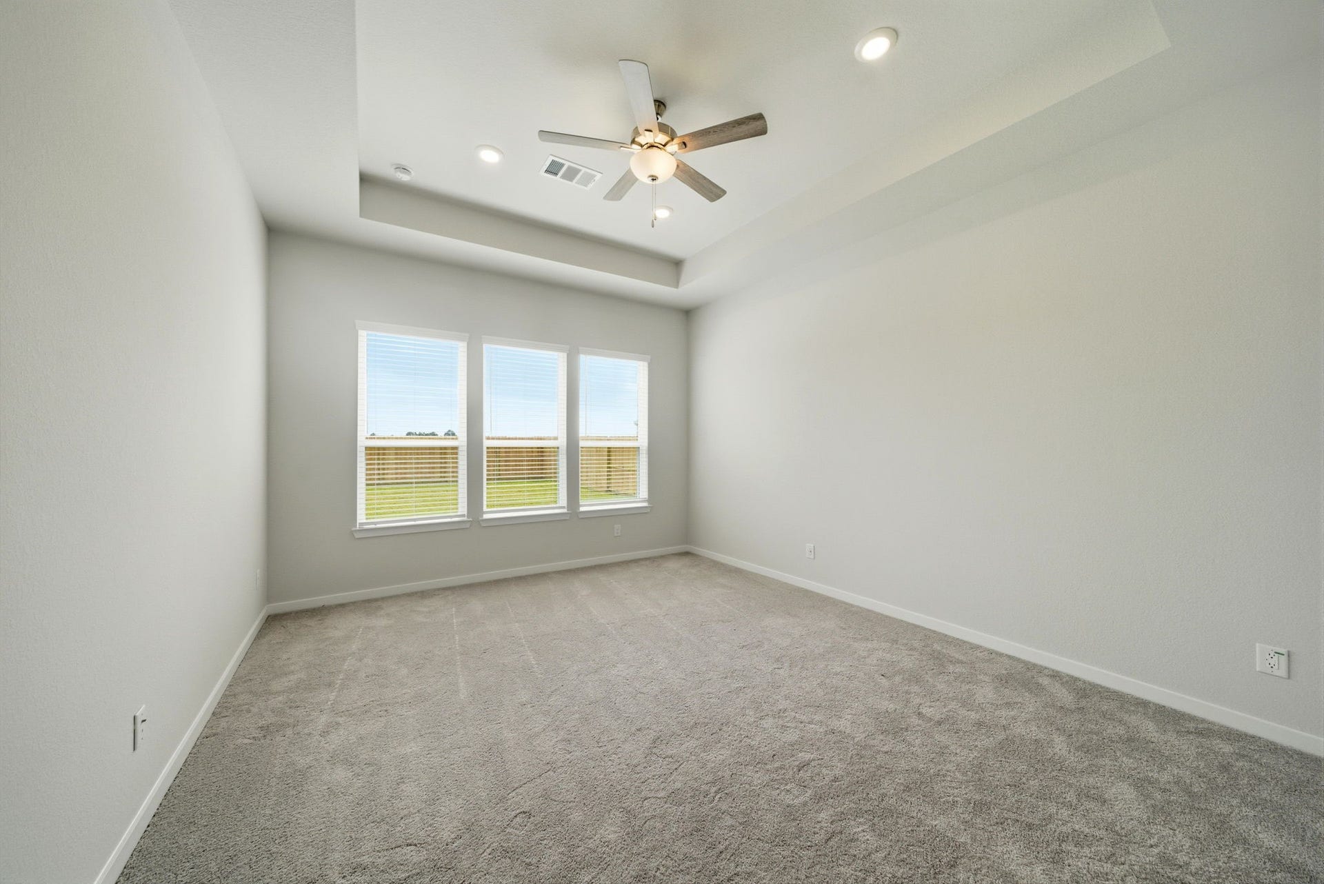 103 Lake Woodshore Court, Clute, TX 77531 103 Lake Woodshore Court, Clute, TX 77531