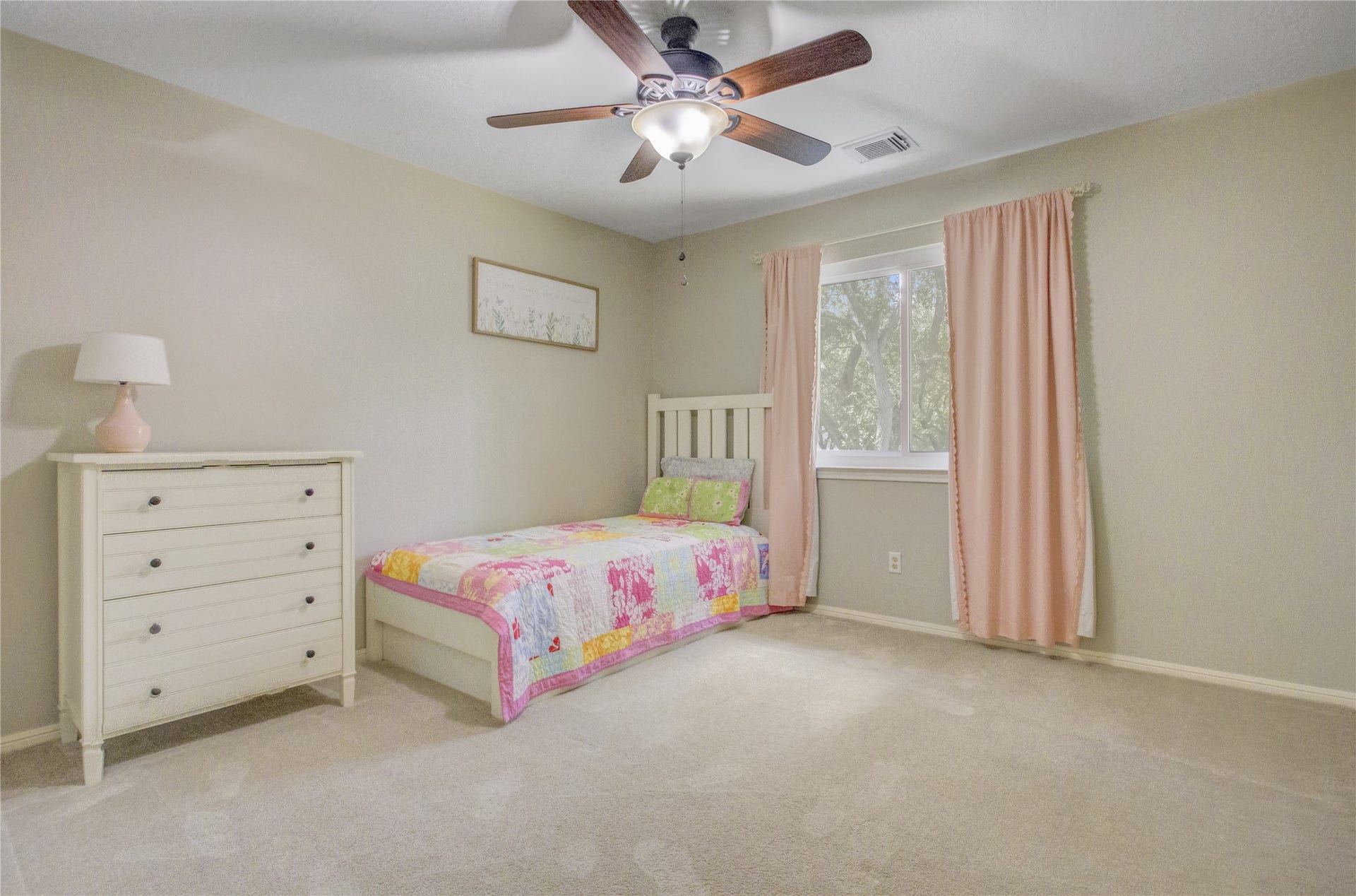 2826 Spring Lakes, Missouri City, TX 77459 All bedroom carpets have been recently steamed to perfection.