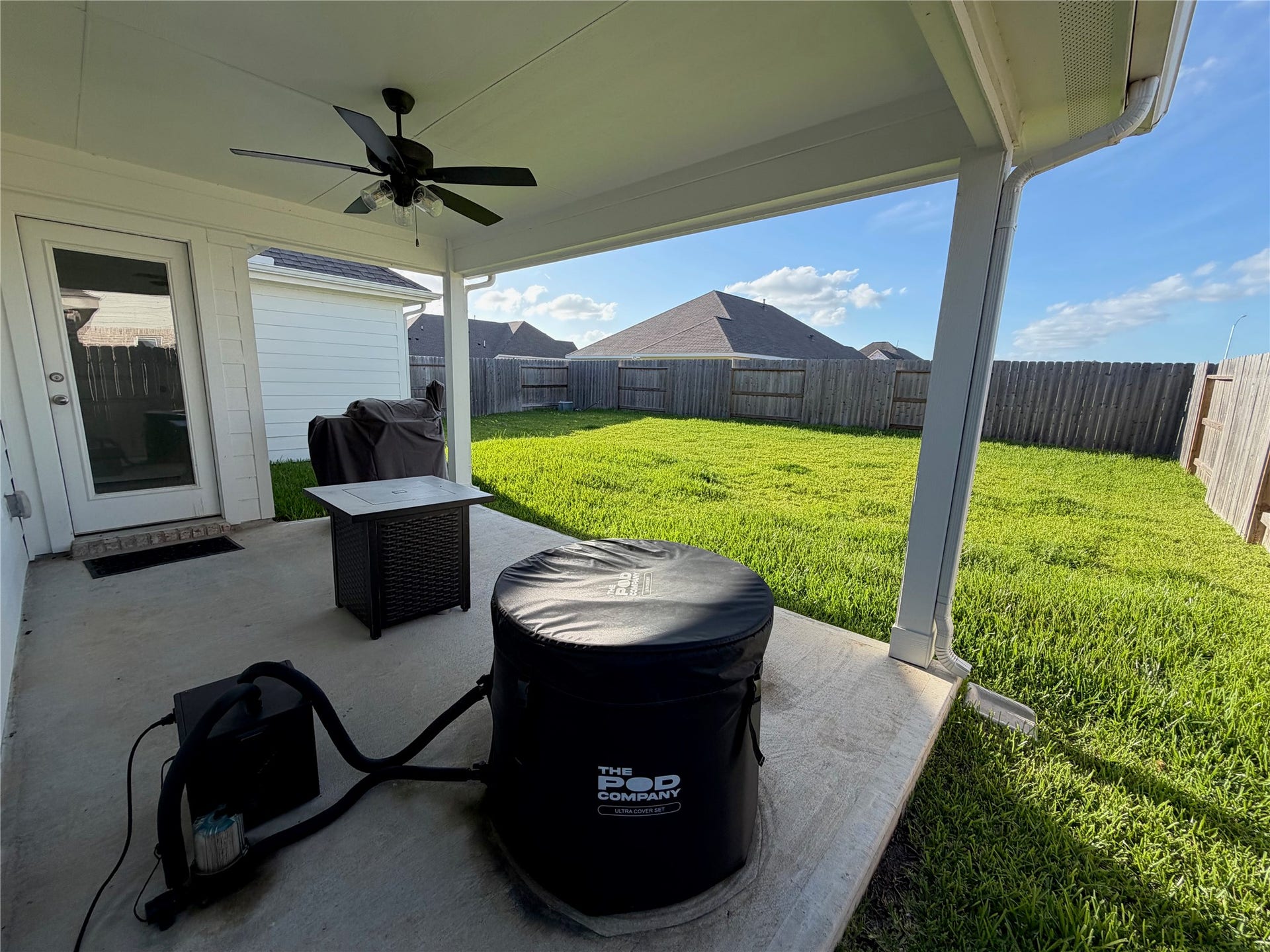 4724 Peony Green Drive, Katy, TX 77493 Large covered patio