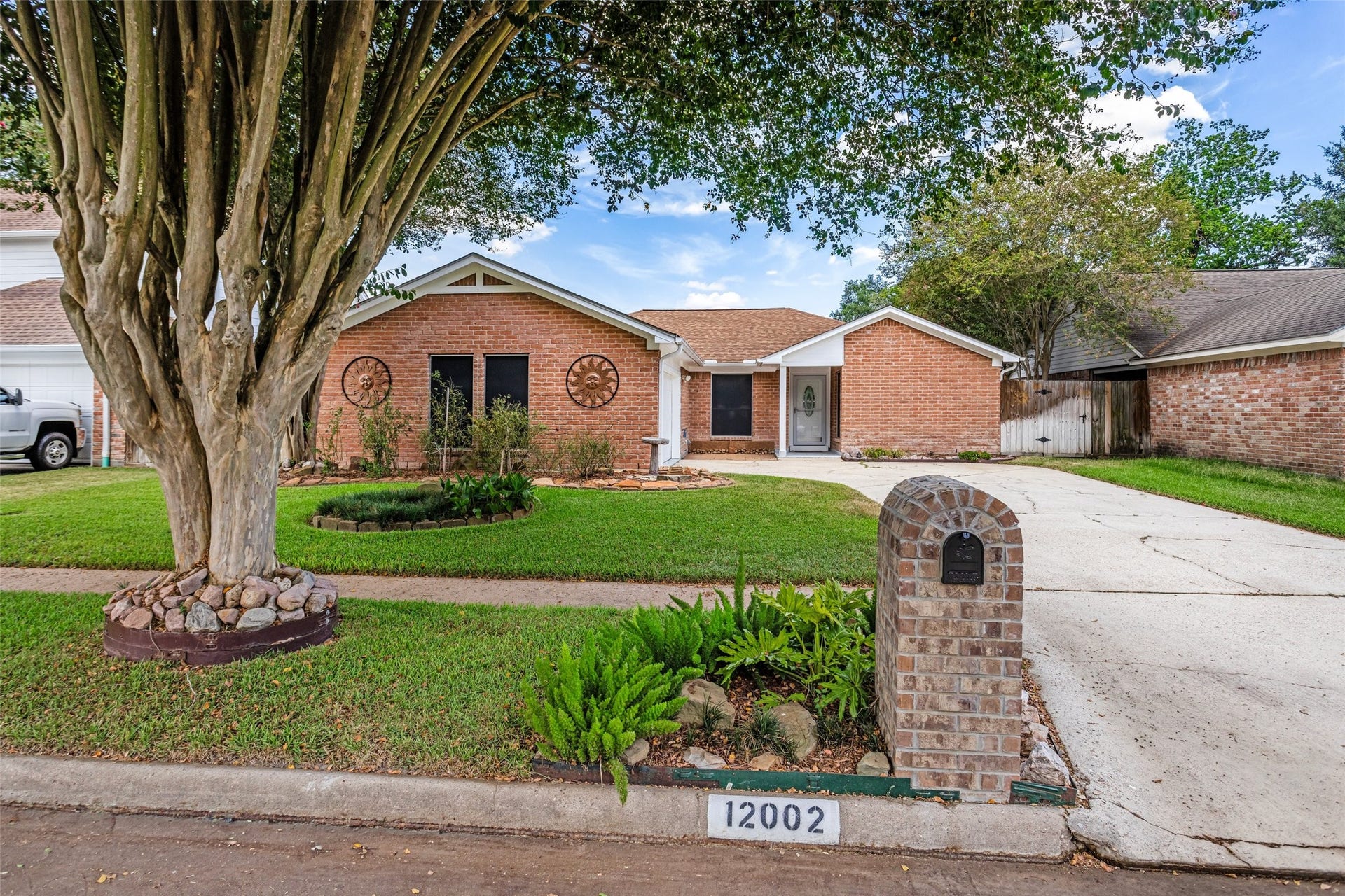 12002 Osage Park Drive, Houston, TX 77065 Awaiting for its new owners...
