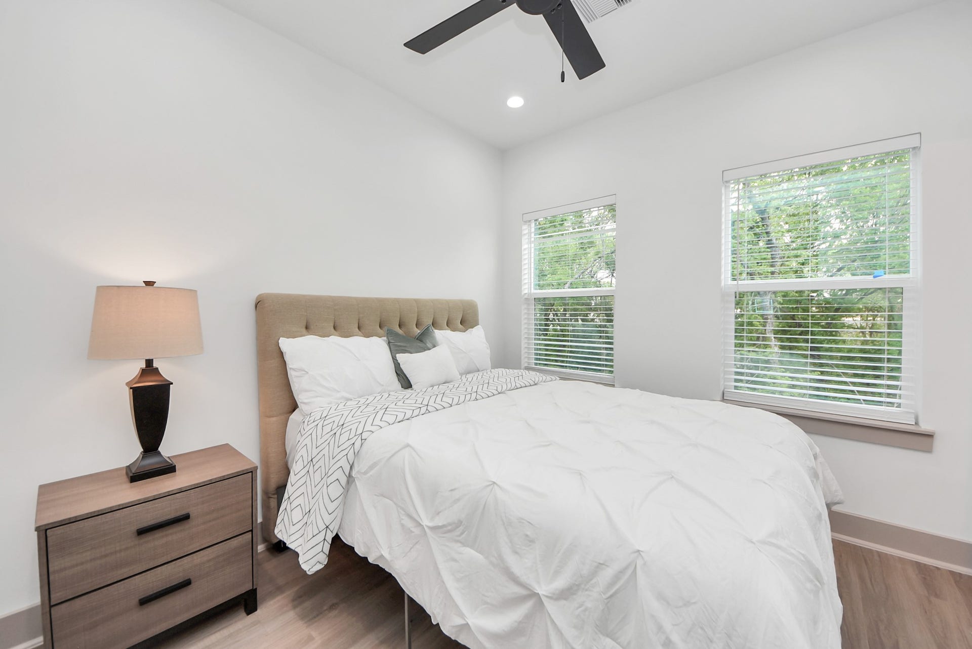 5319 Kindred Garden Lane, Houston, TX 77091