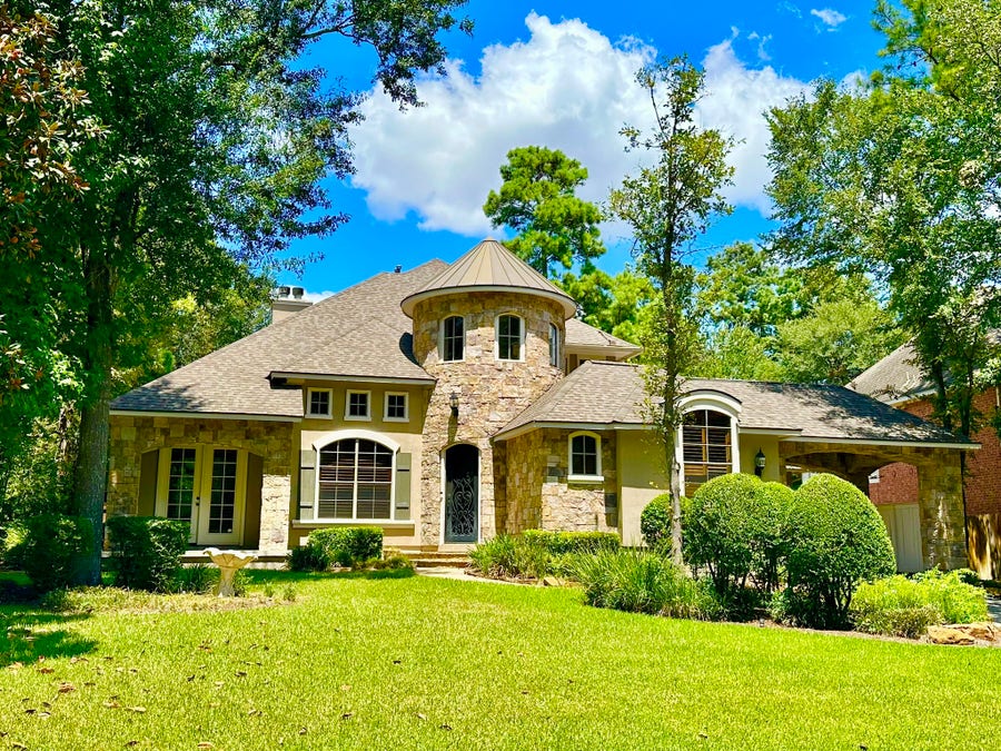 Property photo for 107 E Mirror Ridge Circle, The Woodlands, TX