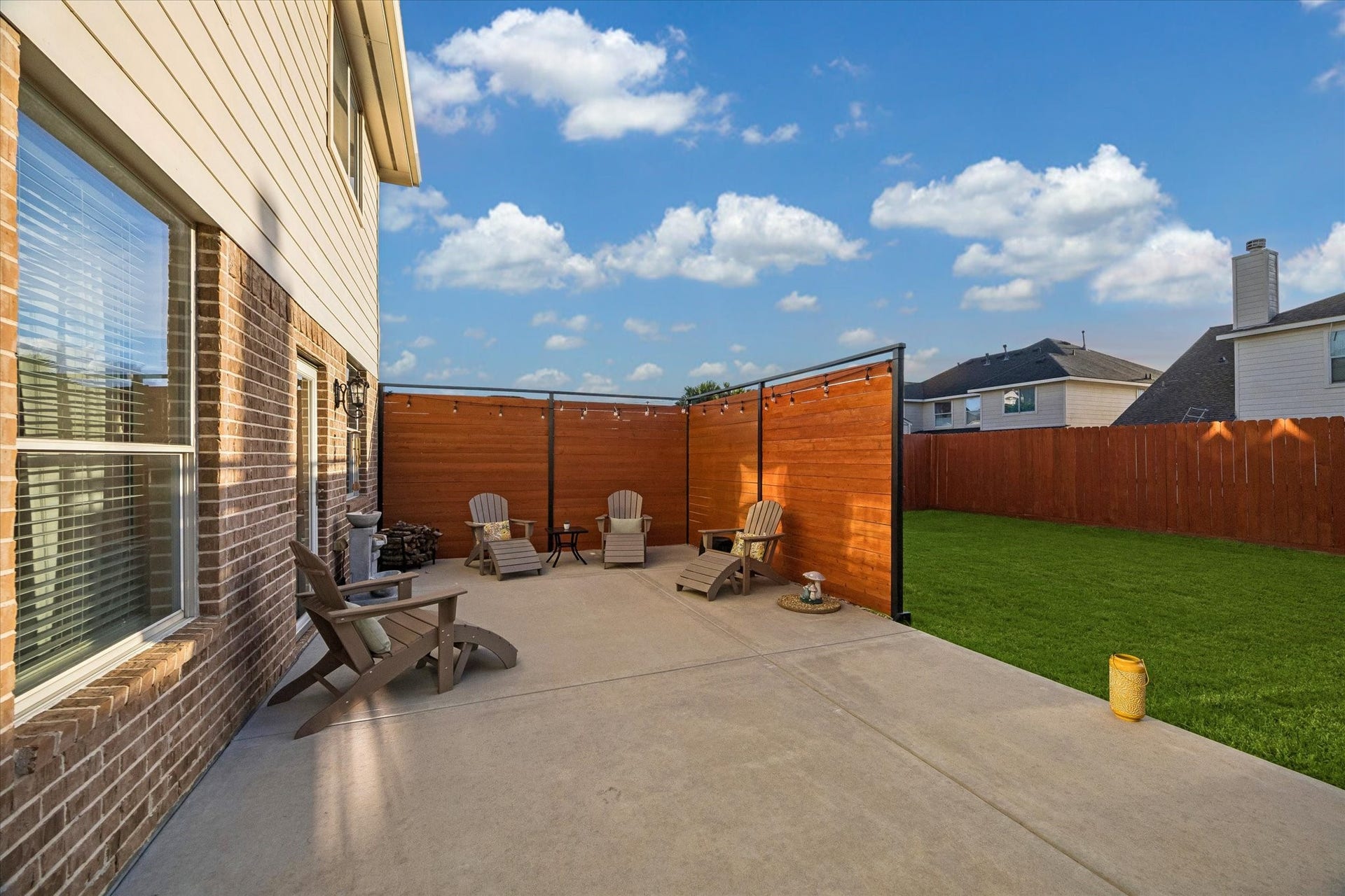 2209 Tracy Way, Deer Park, TX 77536 2209 Tracy Way, Deer Park, TX 77536