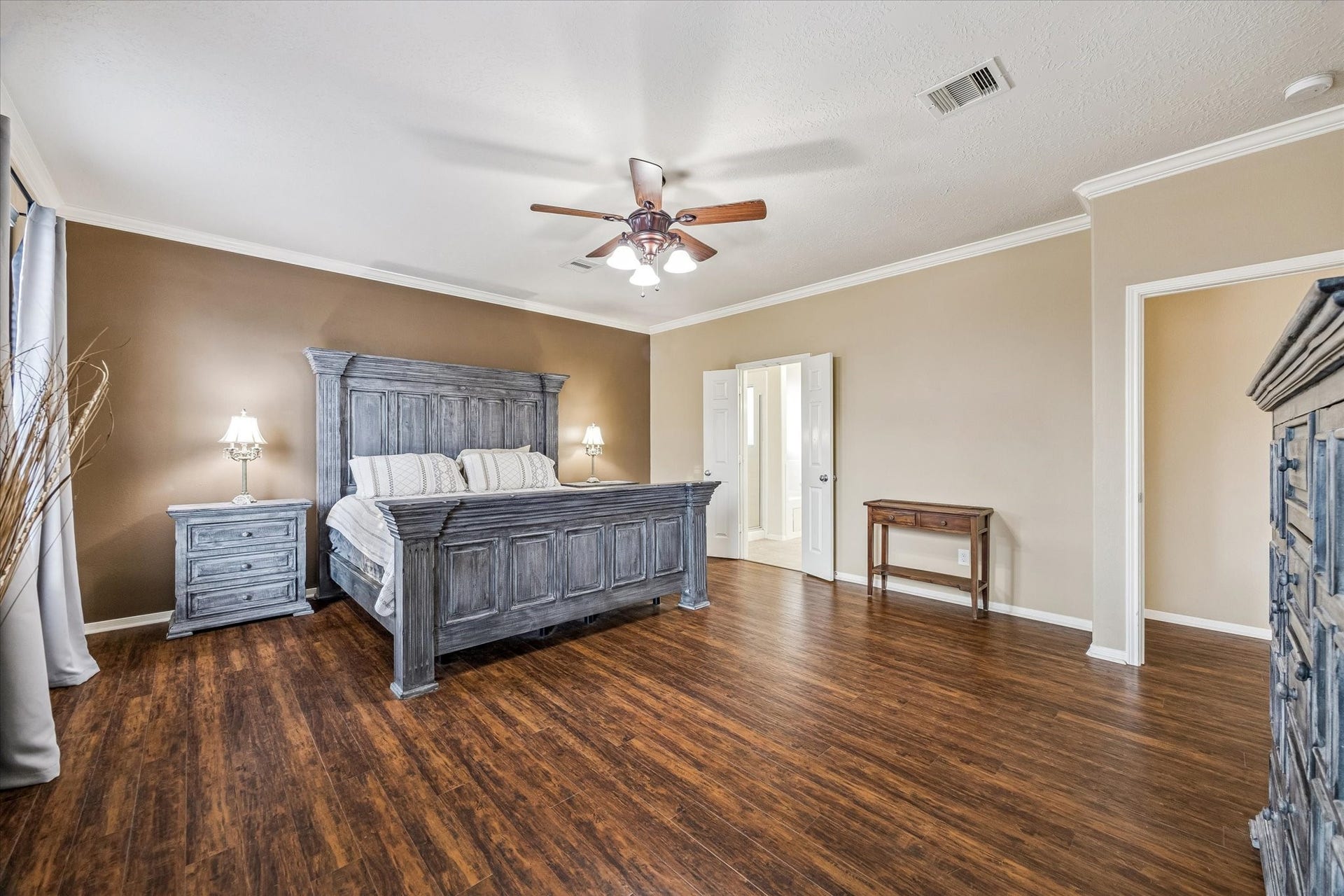 2209 Tracy Way, Deer Park, TX 77536 2209 Tracy Way, Deer Park, TX 77536