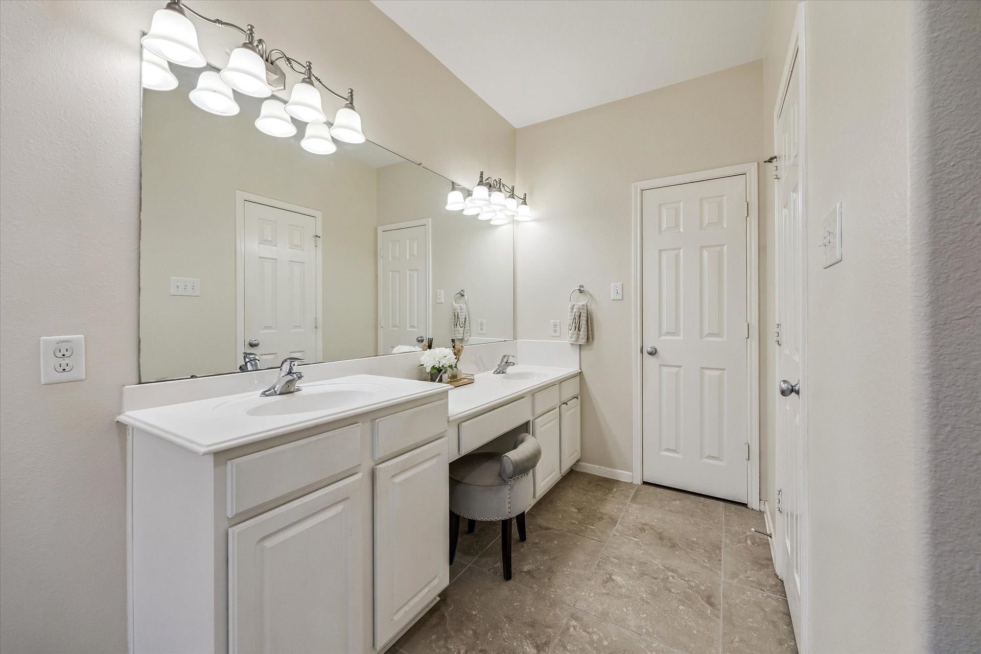 2209 Tracy Way, Deer Park, TX 77536 2209 Tracy Way, Deer Park, TX 77536