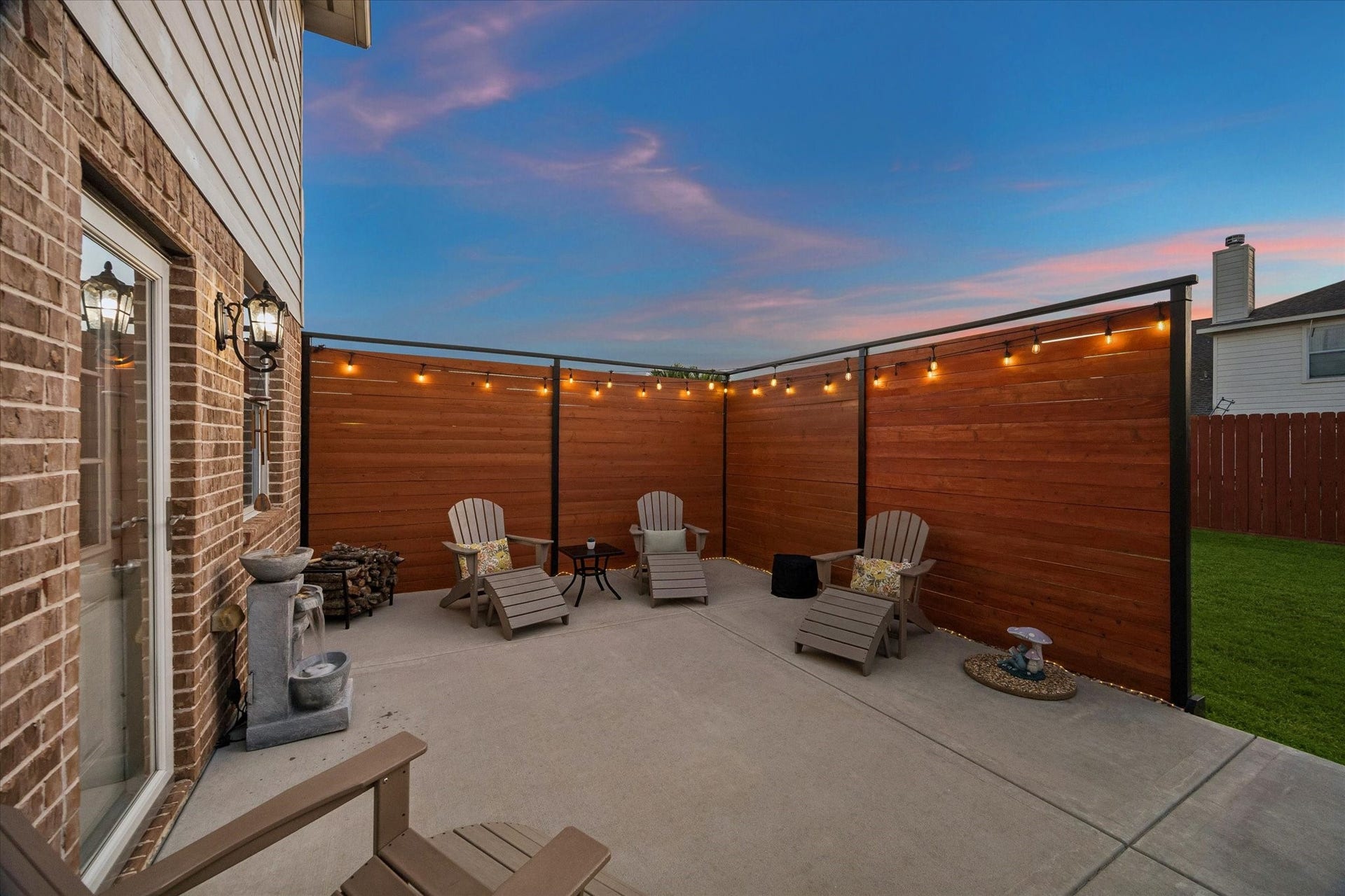 2209 Tracy Way, Deer Park, TX 77536 2209 Tracy Way, Deer Park, TX 77536