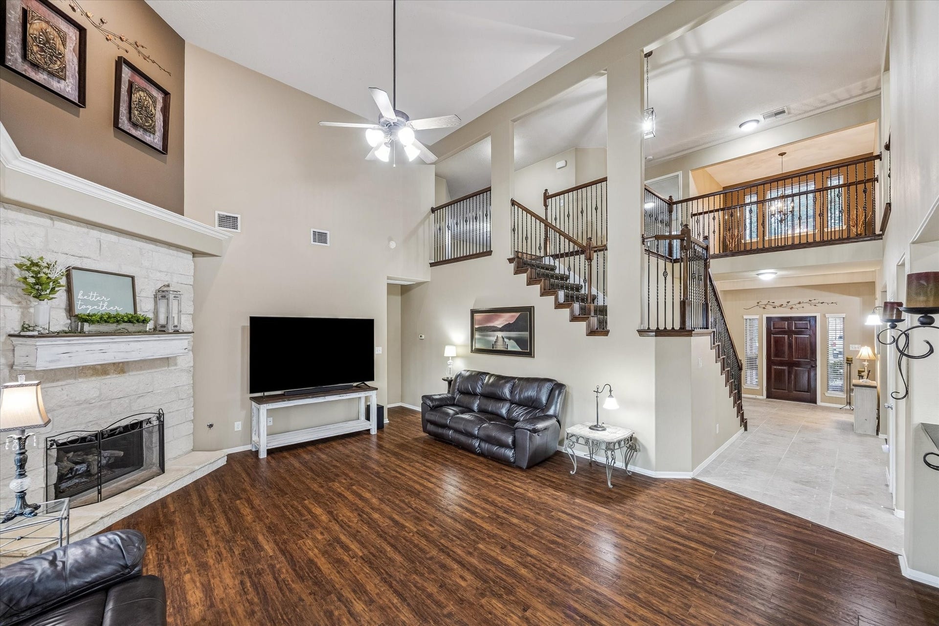 2209 Tracy Way, Deer Park, TX 77536 2209 Tracy Way, Deer Park, TX 77536