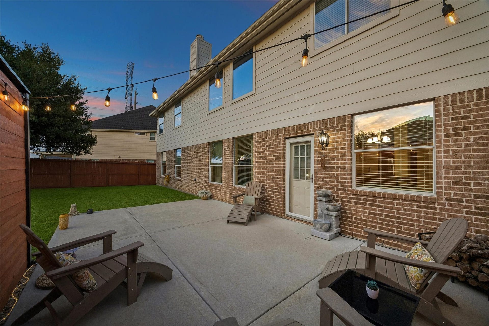 2209 Tracy Way, Deer Park, TX 77536 2209 Tracy Way, Deer Park, TX 77536
