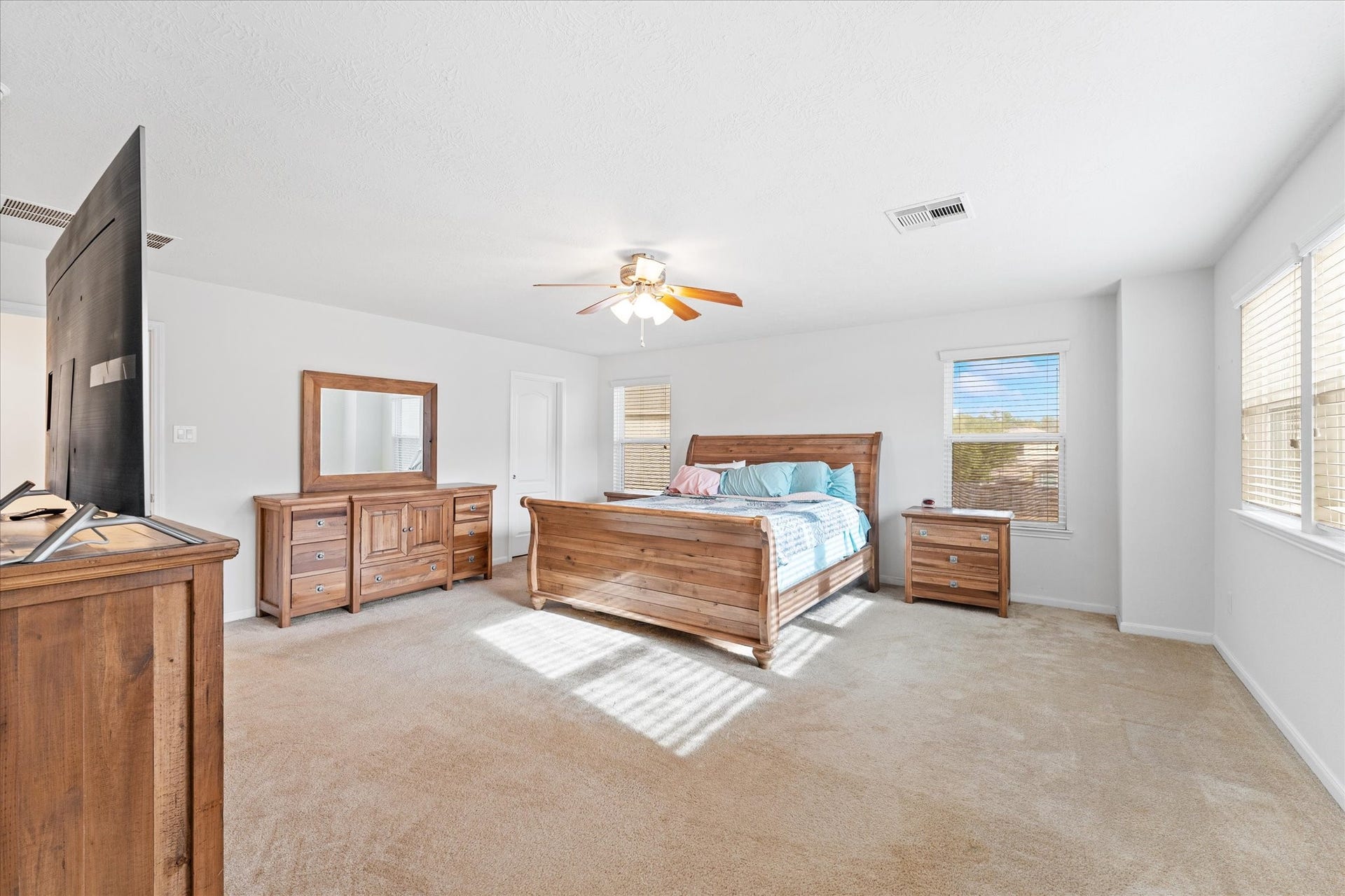 1143 Epworth Court, Conroe, TX 77304 1143 Epworth Court, Conroe, TX 77304