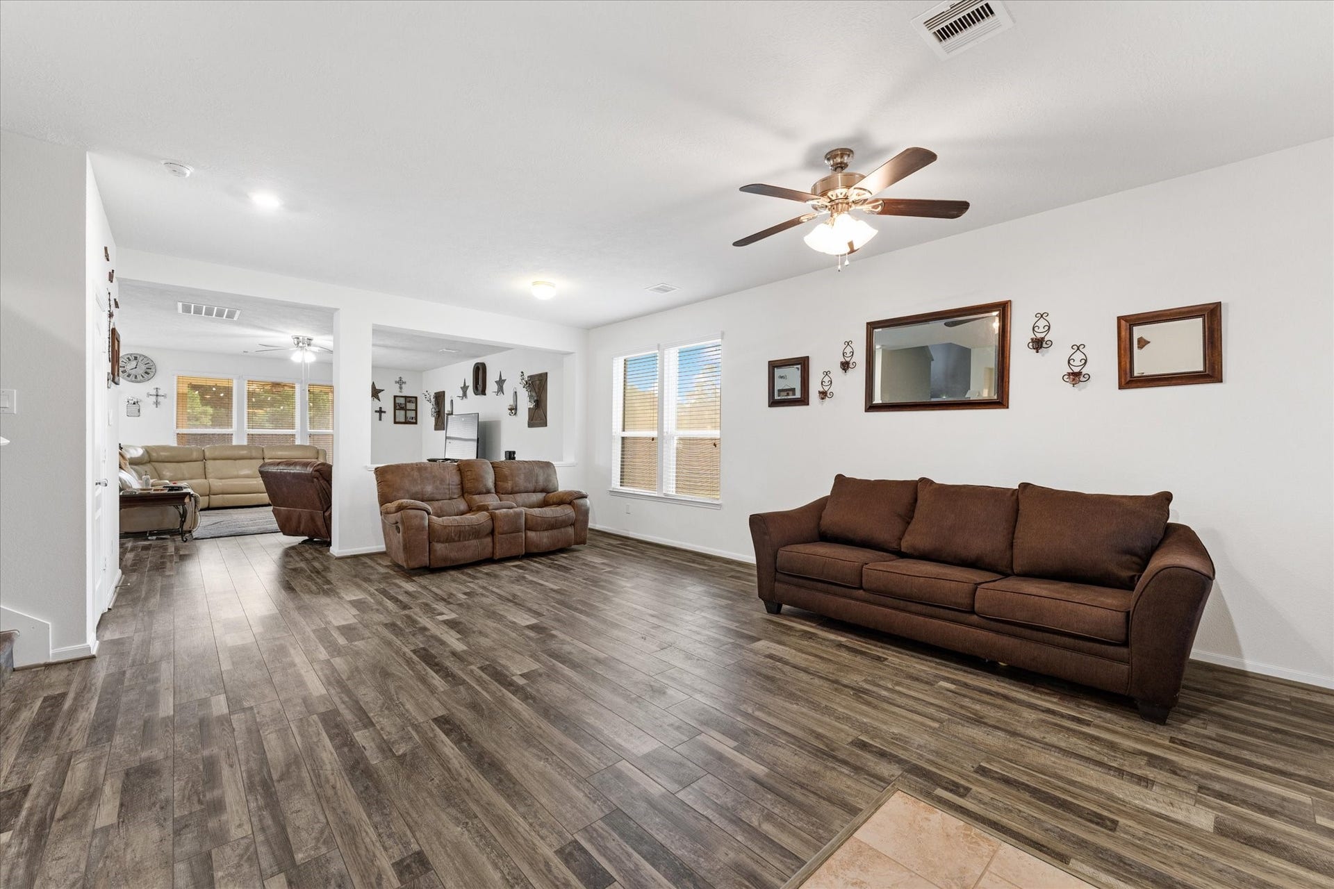 1143 Epworth Court, Conroe, TX 77304 1143 Epworth Court, Conroe, TX 77304