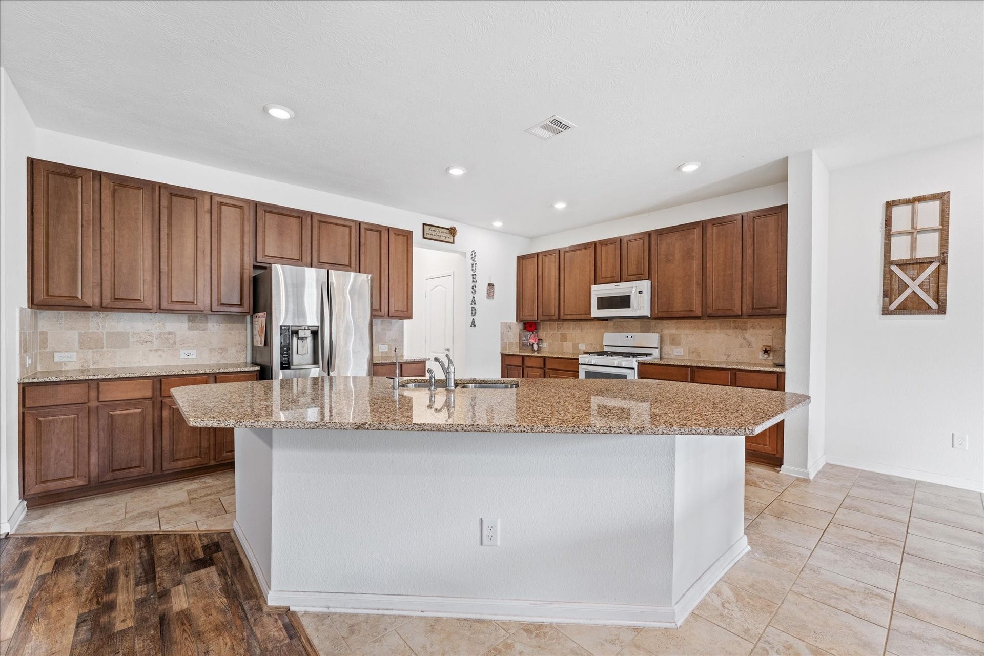 1143 Epworth Court, Conroe, TX 77304 1143 Epworth Court, Conroe, TX 77304