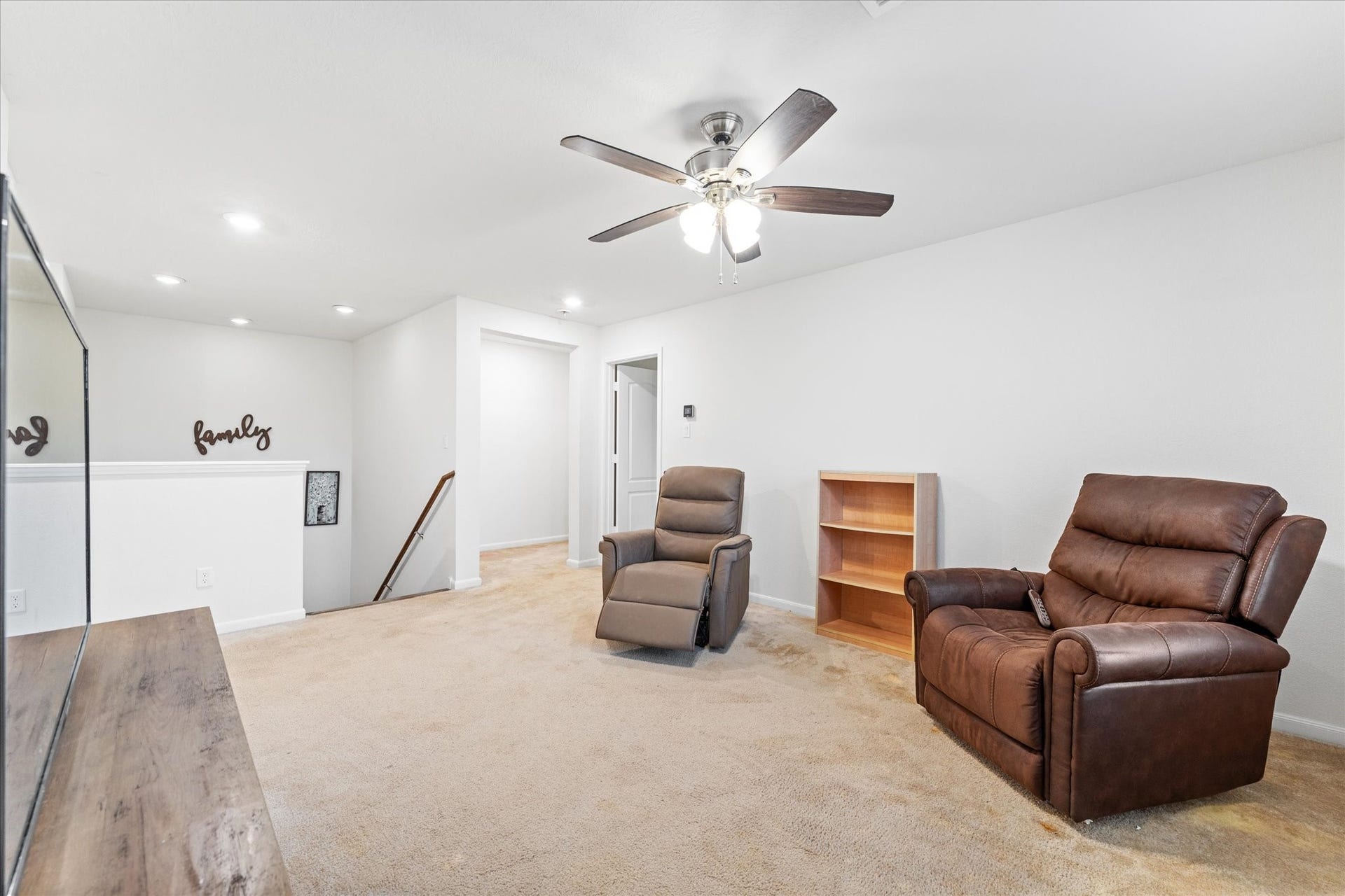1143 Epworth Court, Conroe, TX 77304 1143 Epworth Court, Conroe, TX 77304