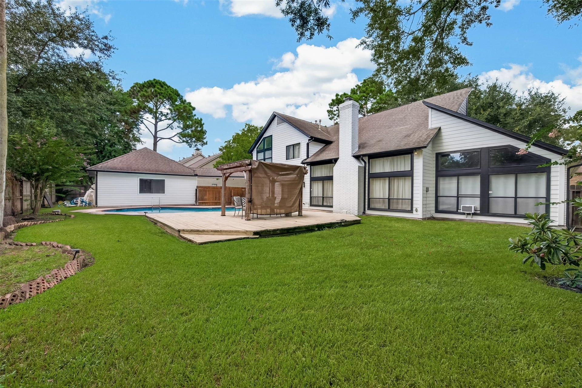 15714 Sylvan Lake Drive, Houston, TX 77062 15714 Sylvan Lake Drive, Houston, TX 77062