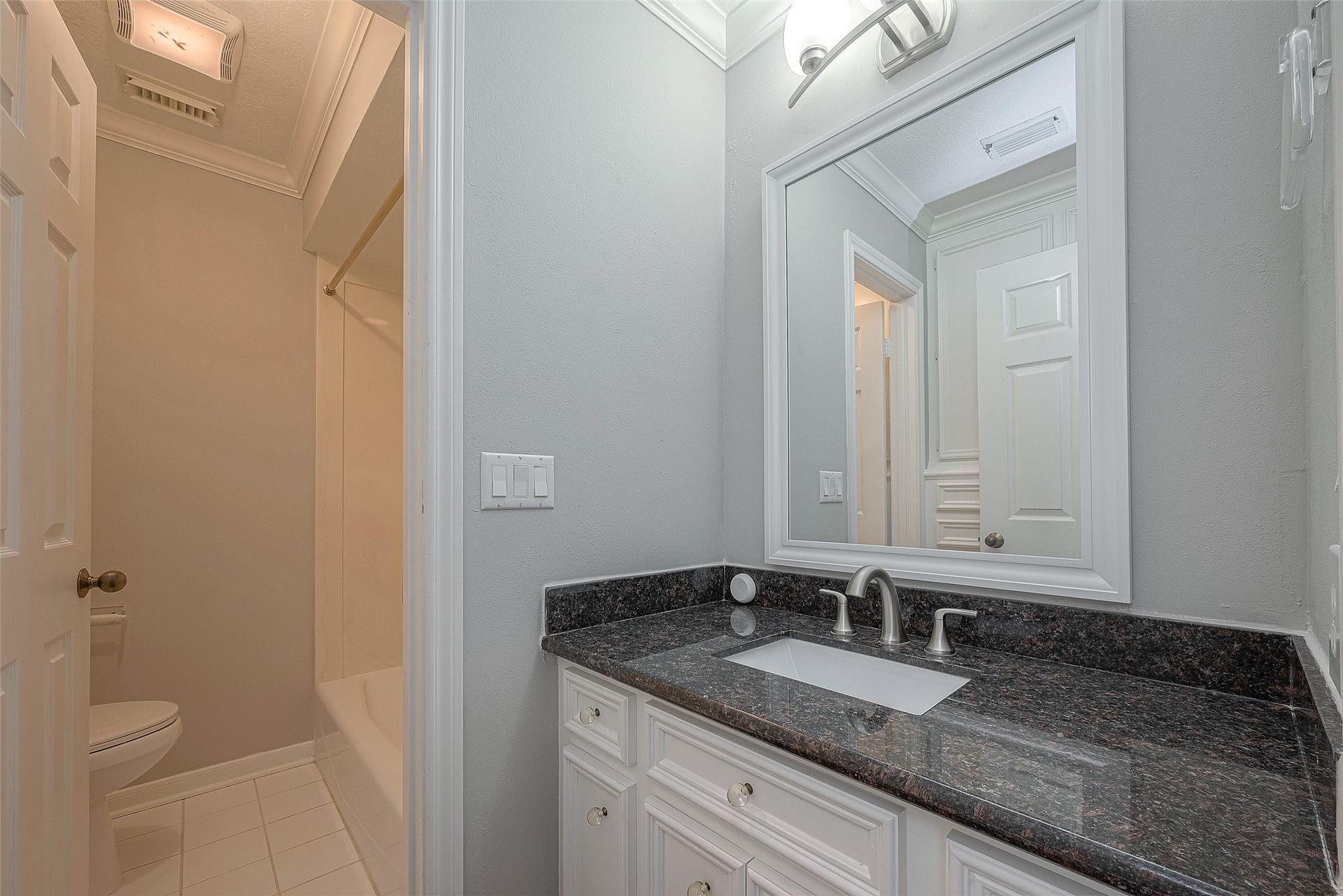 15714 Sylvan Lake Drive, Houston, TX 77062 15714 Sylvan Lake Drive, Houston, TX 77062
