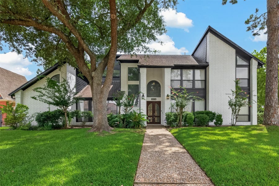 Property photo for 15714 Sylvan Lake Drive, Houston, TX