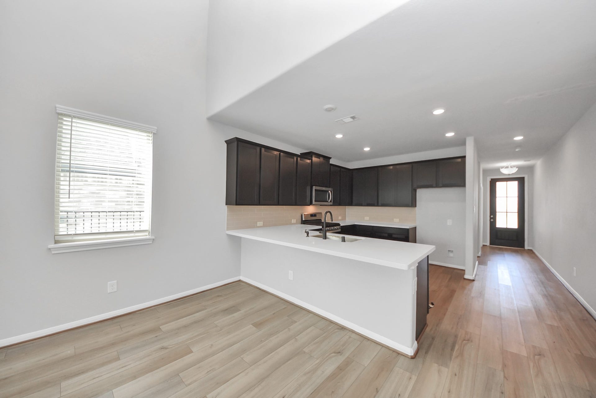 2439 Solaris Bend Drive, Katy, TX 77493 2439 Solaris Bend Drive, Katy, TX 77493
