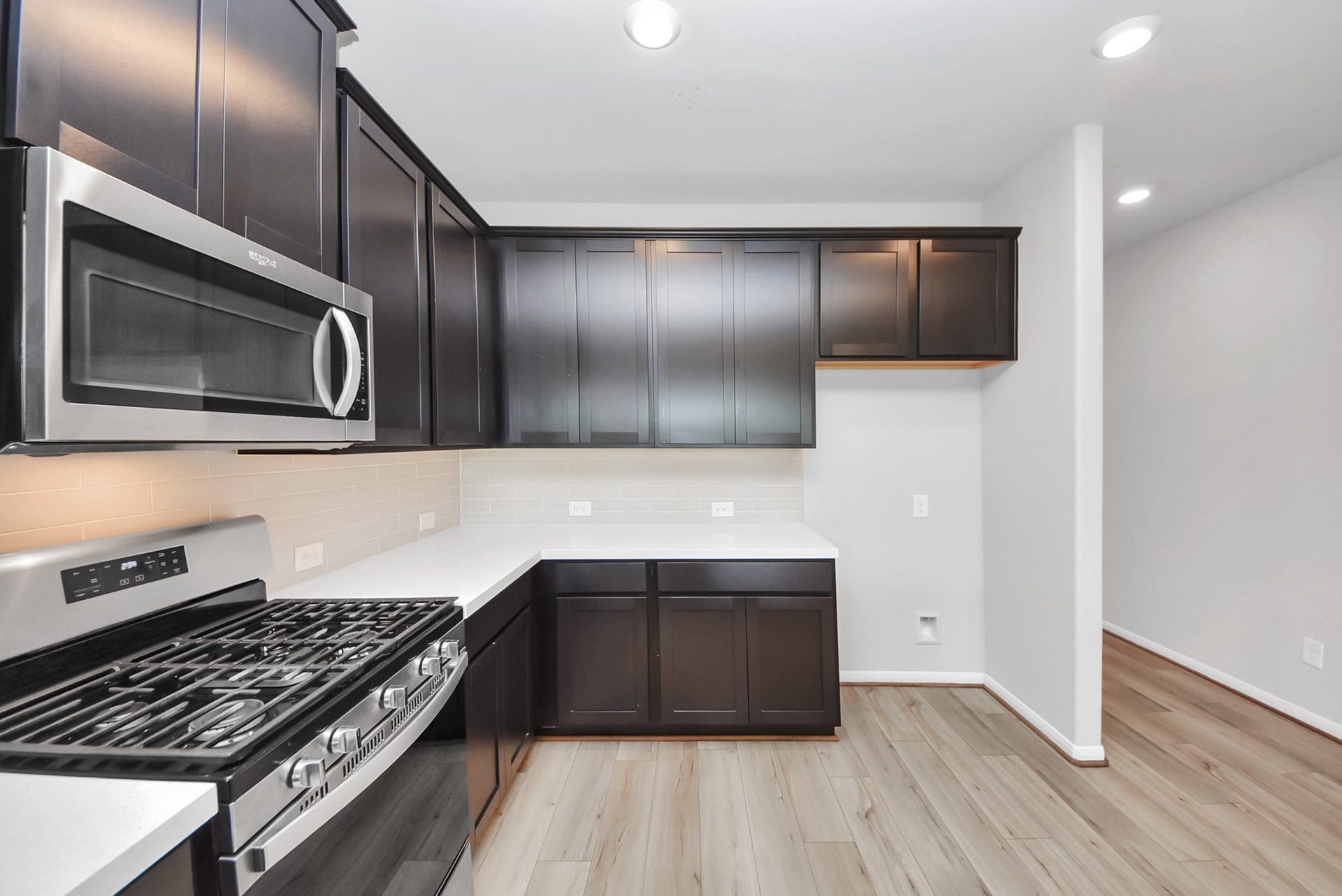 2439 Solaris Bend Drive, Katy, TX 77493 2439 Solaris Bend Drive, Katy, TX 77493