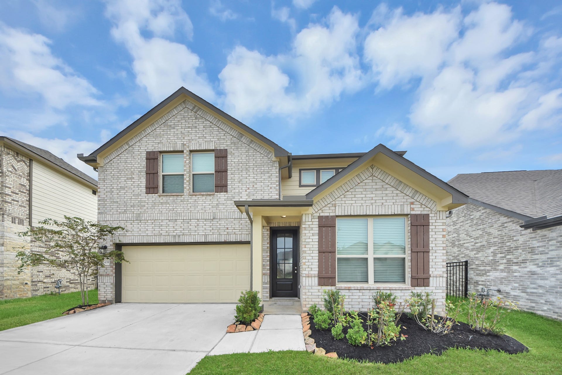2439 Solaris Bend Drive, Katy, TX 77493 2439 Solaris Bend Drive, Katy, TX 77493