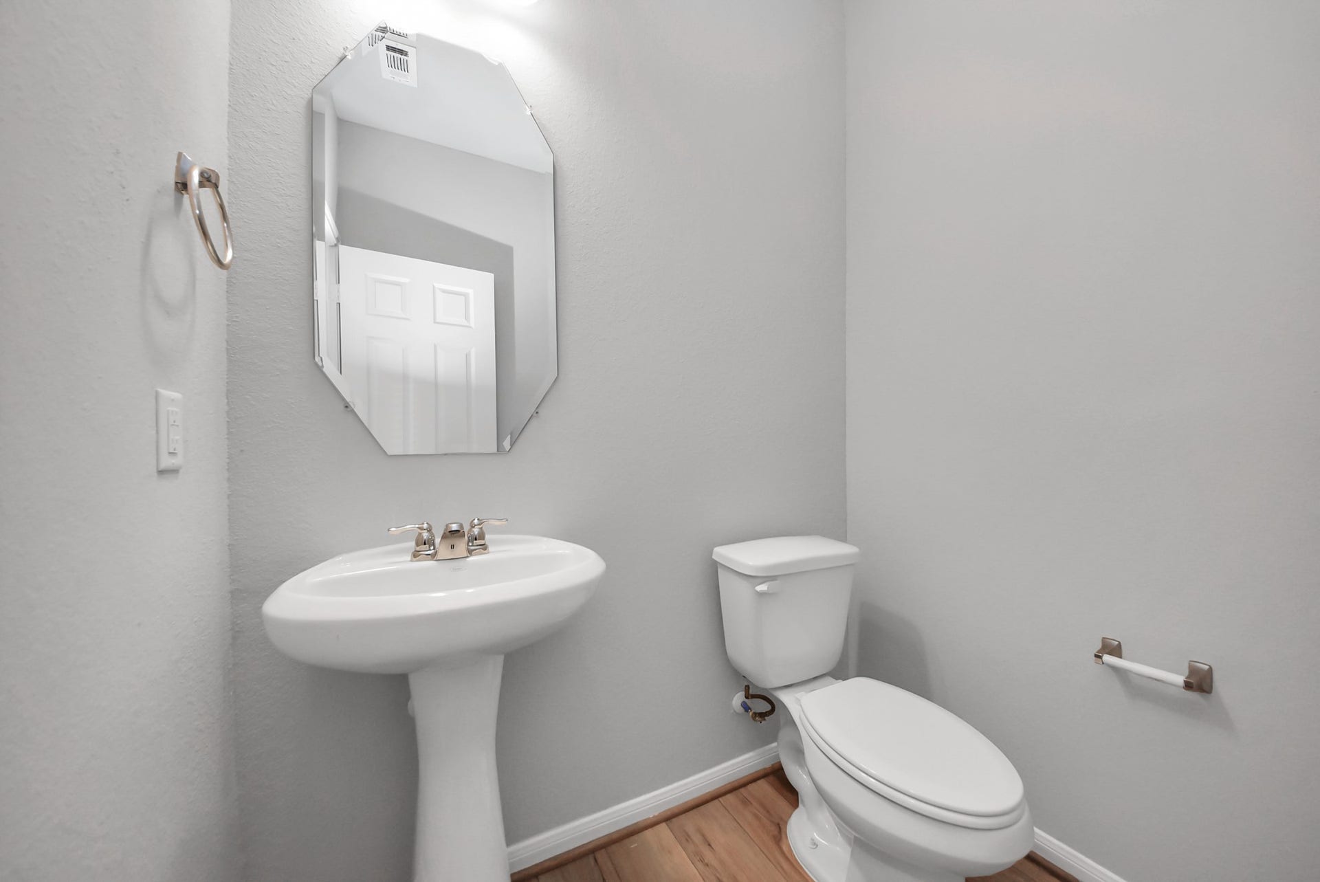 2439 Solaris Bend Drive, Katy, TX 77493 2439 Solaris Bend Drive, Katy, TX 77493