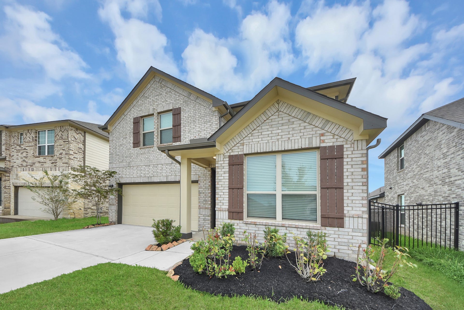 2439 Solaris Bend Drive, Katy, TX 77493 2439 Solaris Bend Drive, Katy, TX 77493