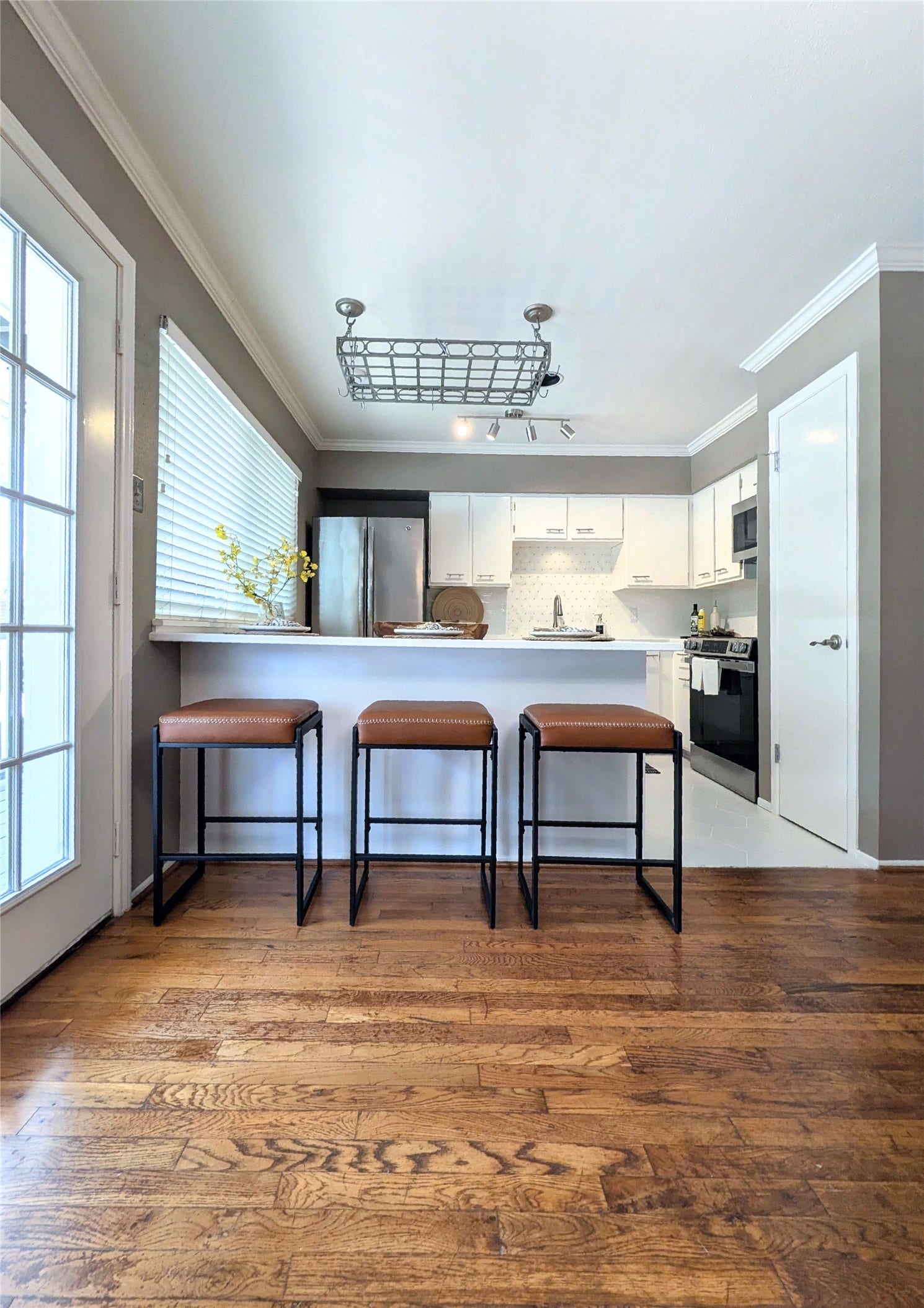 4040 San Felipe Street, #211, Houston, TX 77027 4040 San Felipe Street, #211, Houston, TX 77027