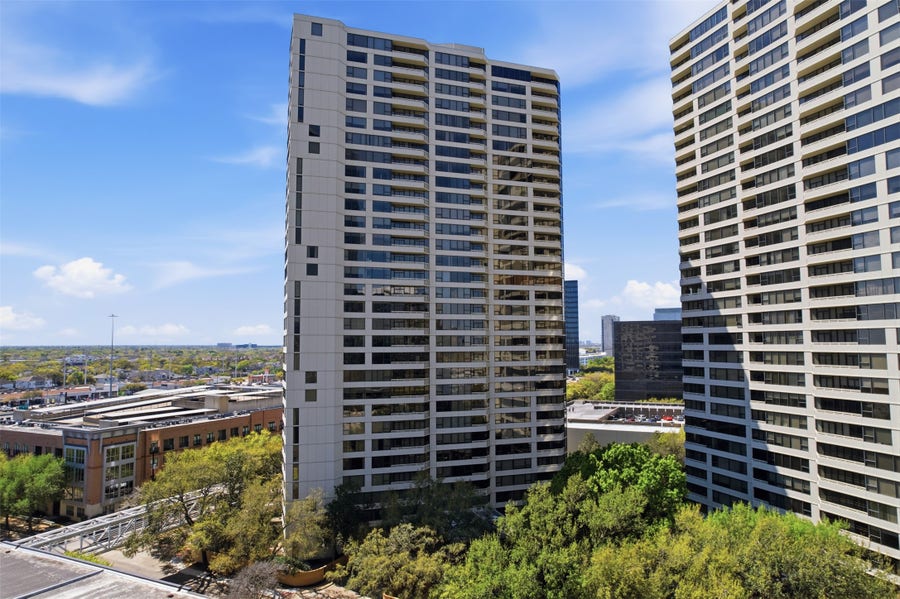 Property photo for 15 Greenway Plaza, #3A, Houston, TX