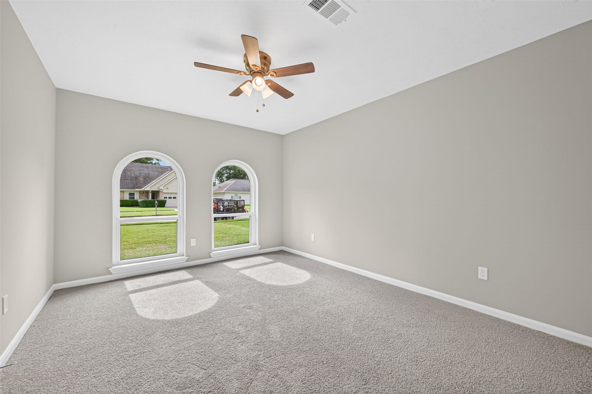 1307 Hitherfield Drive, Sugar Land, TX 77498 1307 Hitherfield Drive, Sugar Land, TX 77498