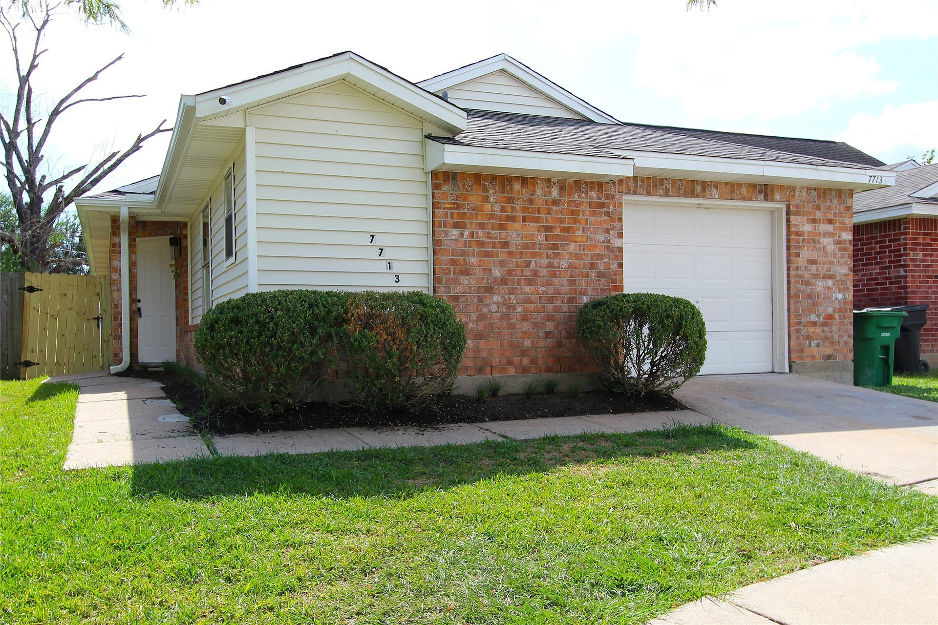 7713 Ellis Drive, Houston, TX 77489 7713 Ellis Drive, Houston, TX 77489
