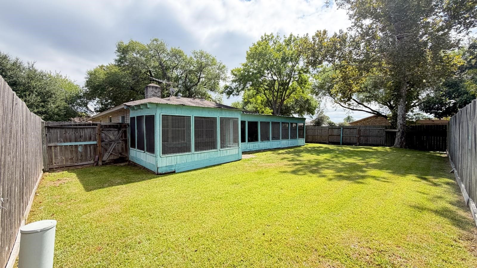 6230 Knollwest Drive, Houston, TX 77072 6230 Knollwest Drive, Houston, TX 77072