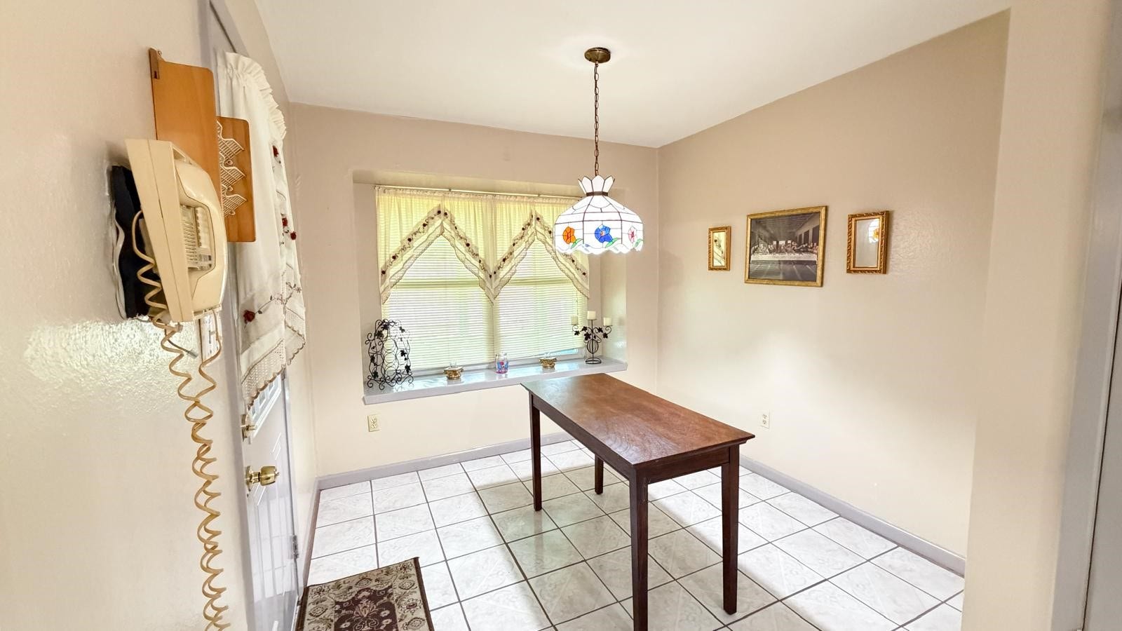 6230 Knollwest Drive, Houston, TX 77072 6230 Knollwest Drive, Houston, TX 77072