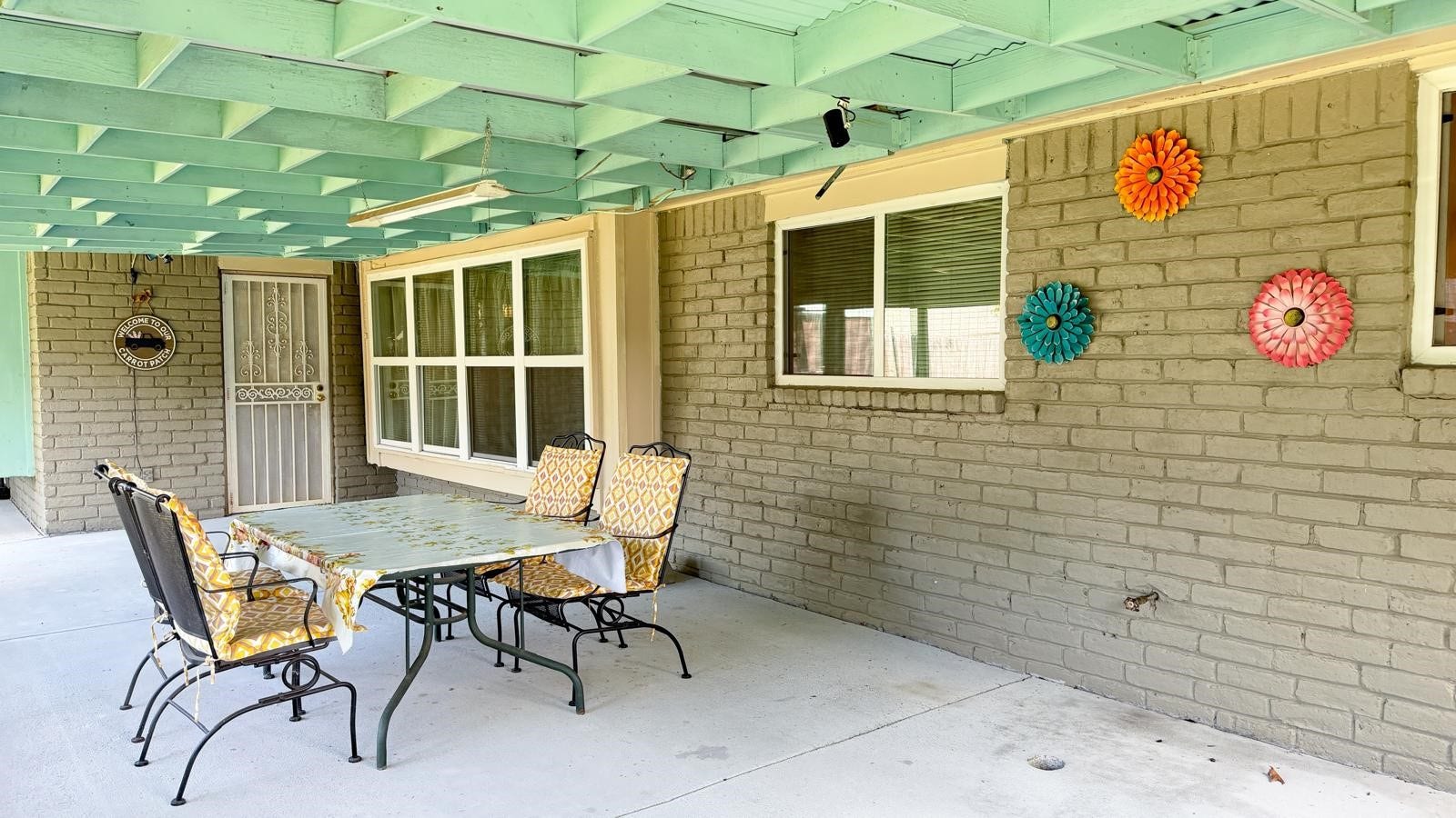 6230 Knollwest Drive, Houston, TX 77072 6230 Knollwest Drive, Houston, TX 77072