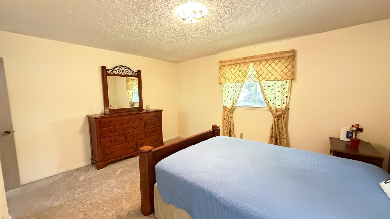 6230 Knollwest Drive, Houston, TX 77072 6230 Knollwest Drive, Houston, TX 77072