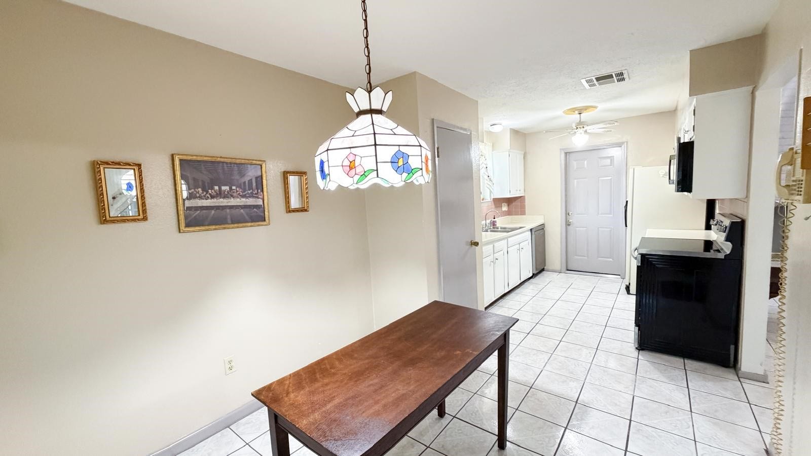 6230 Knollwest Drive, Houston, TX 77072 6230 Knollwest Drive, Houston, TX 77072