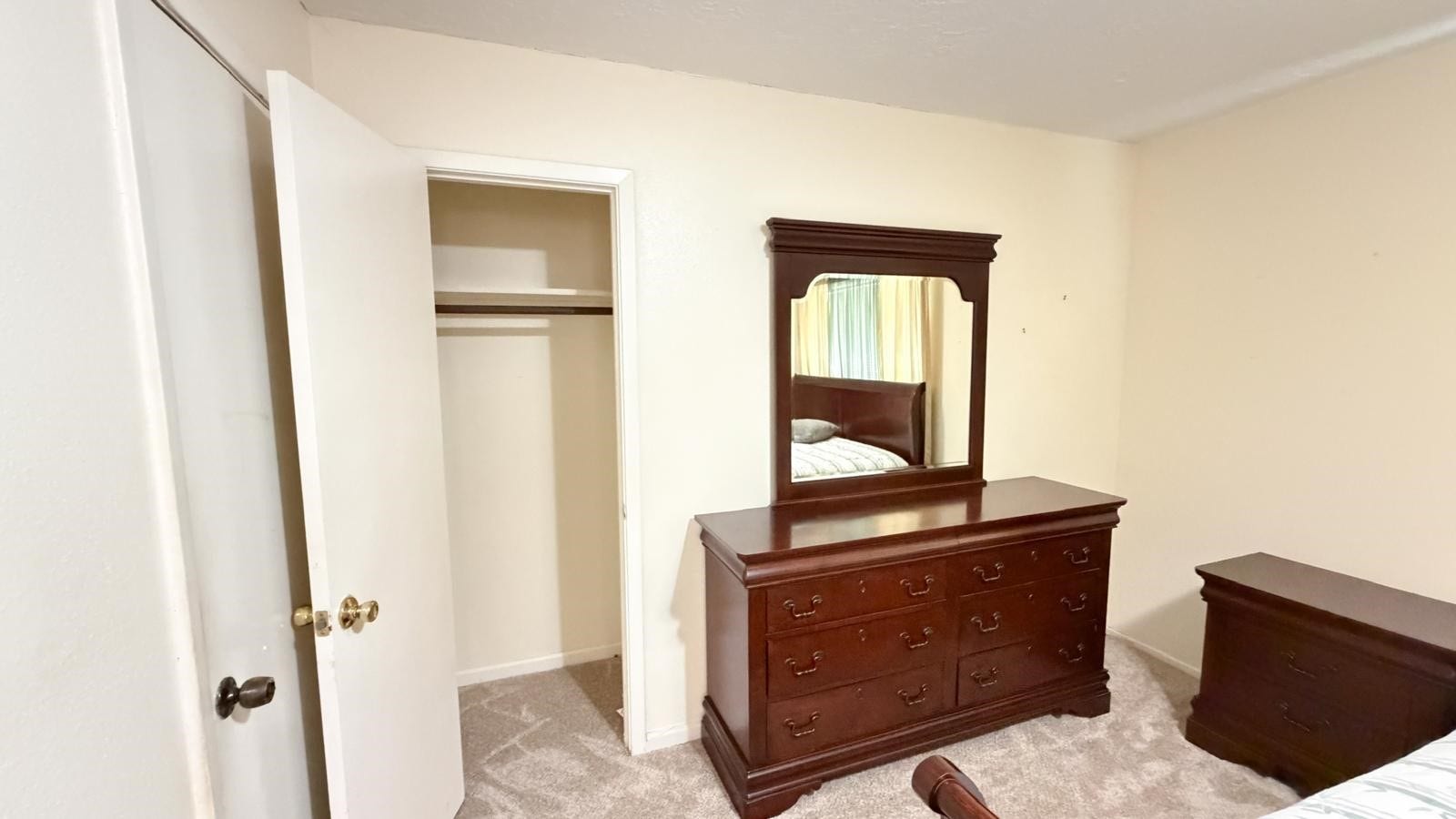 6230 Knollwest Drive, Houston, TX 77072 6230 Knollwest Drive, Houston, TX 77072