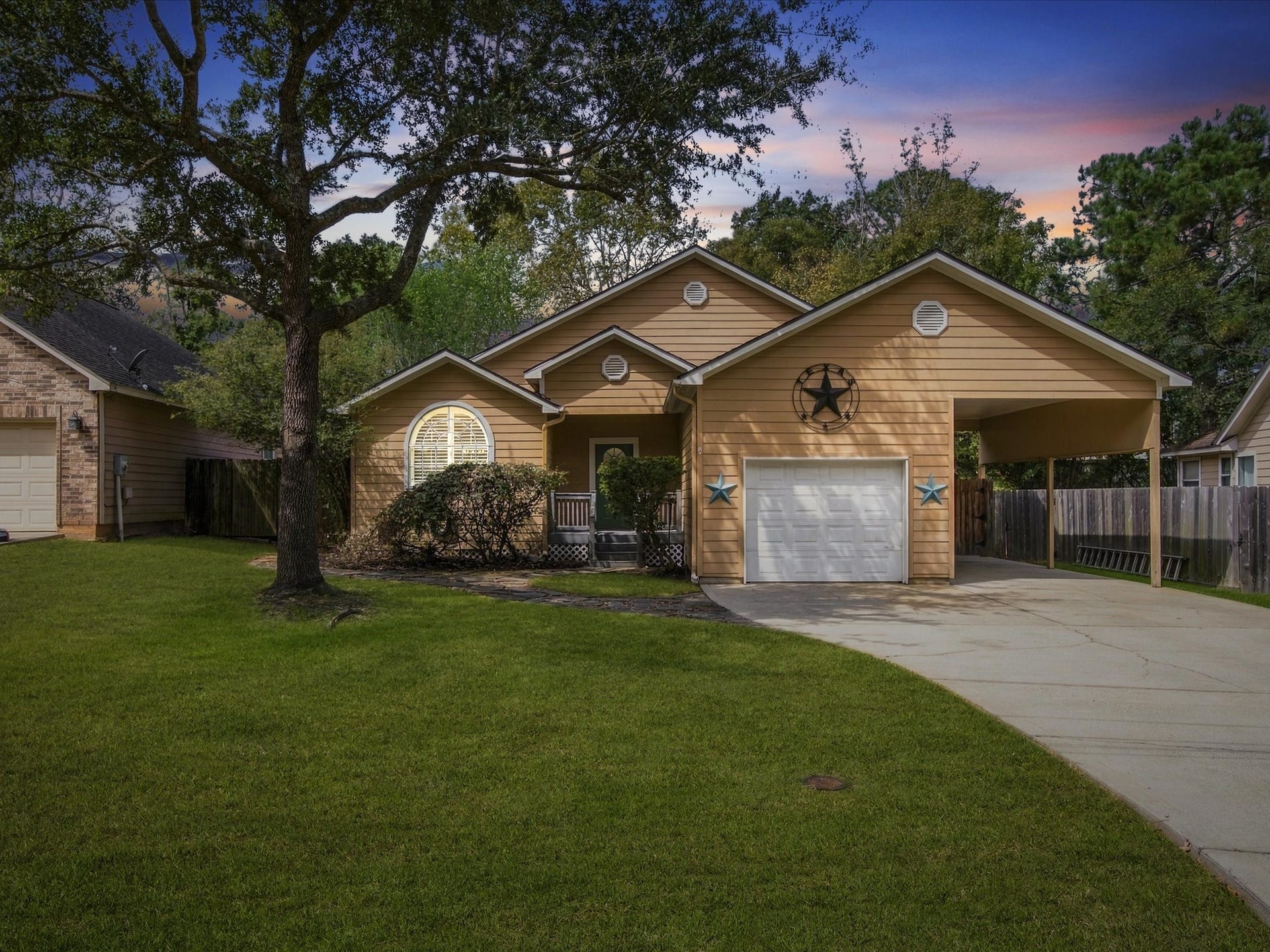 306 Sherwood Forest Street, Conroe, TX 77316 Set on a spacious 1/3-acre lot, this home offers room to spread out while keeping Lake Conroe close at hand.