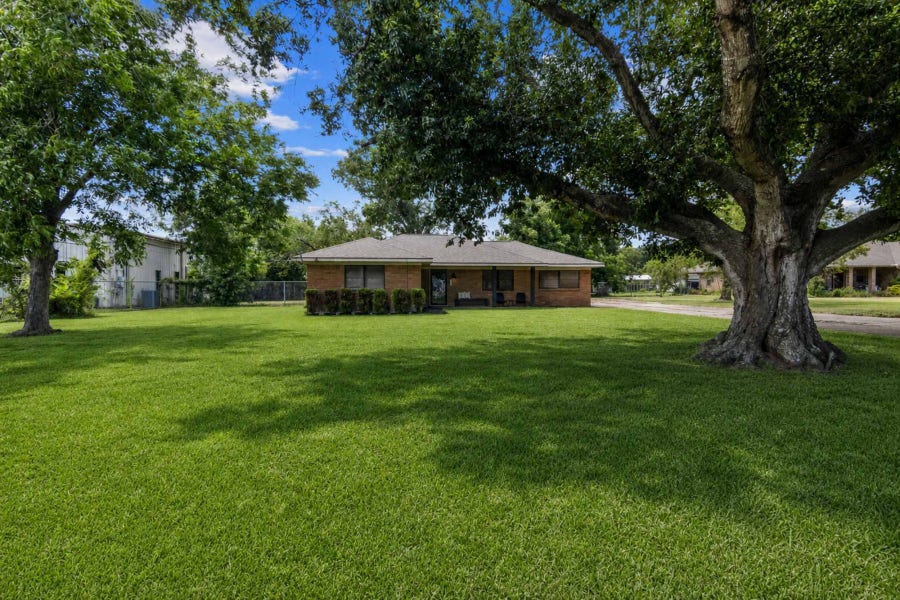Property photo for 2926 Beverly Road, Pasadena, TX