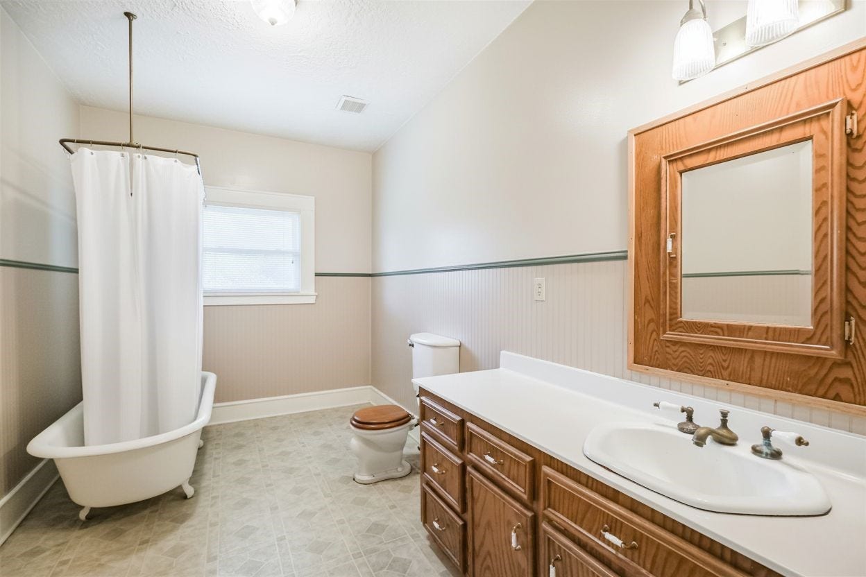 3524 Charles Avenue, Pearland, TX 77584
